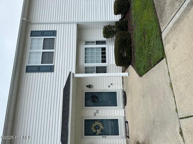 3985 Sterling Pointe Drive Eee-2 Property Photo 1