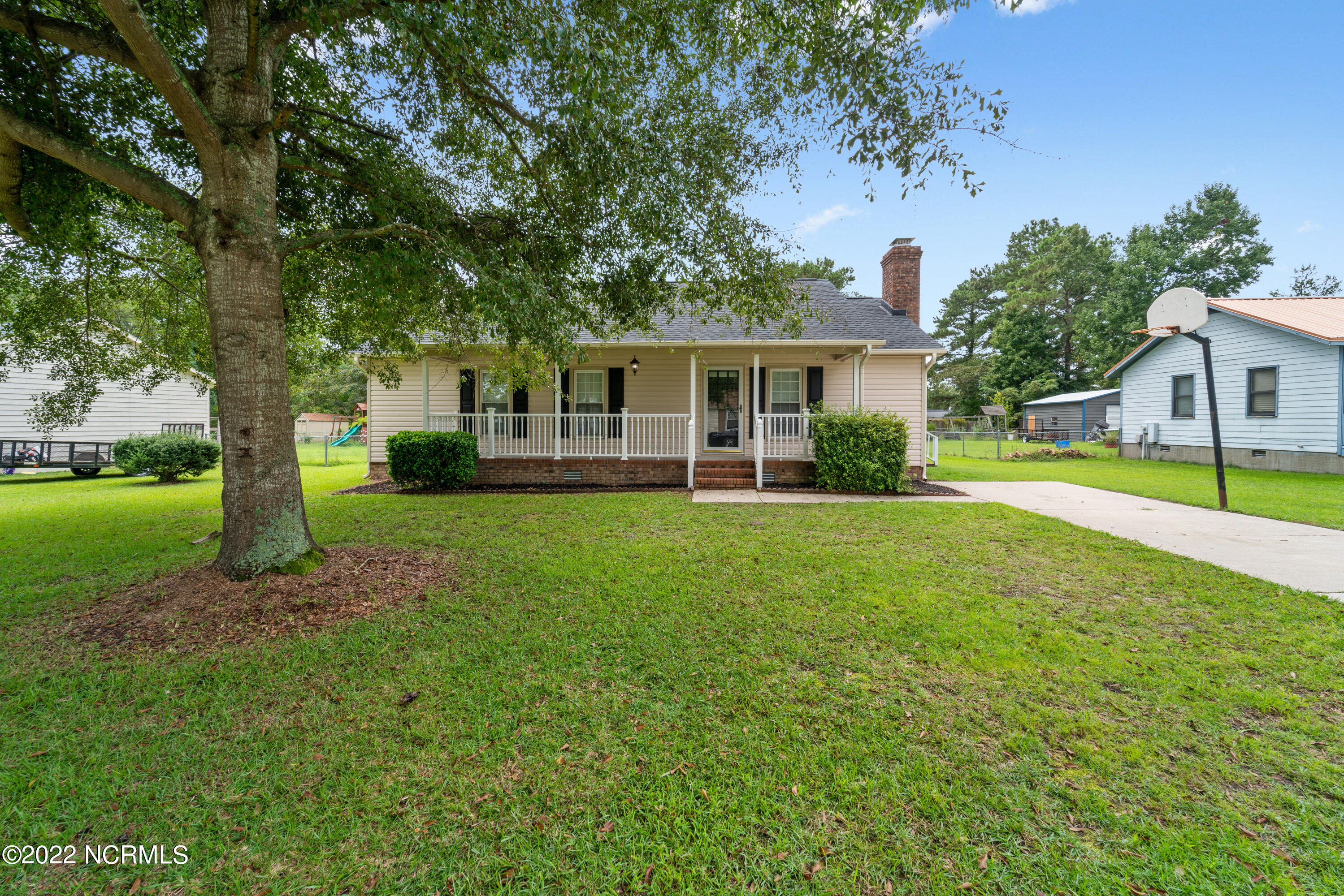 206 Lorraine Court Property Photo 1