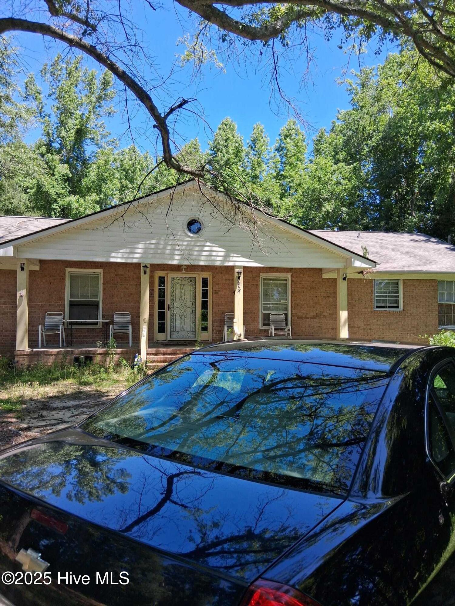 273 E Charity Road Property Photo 1