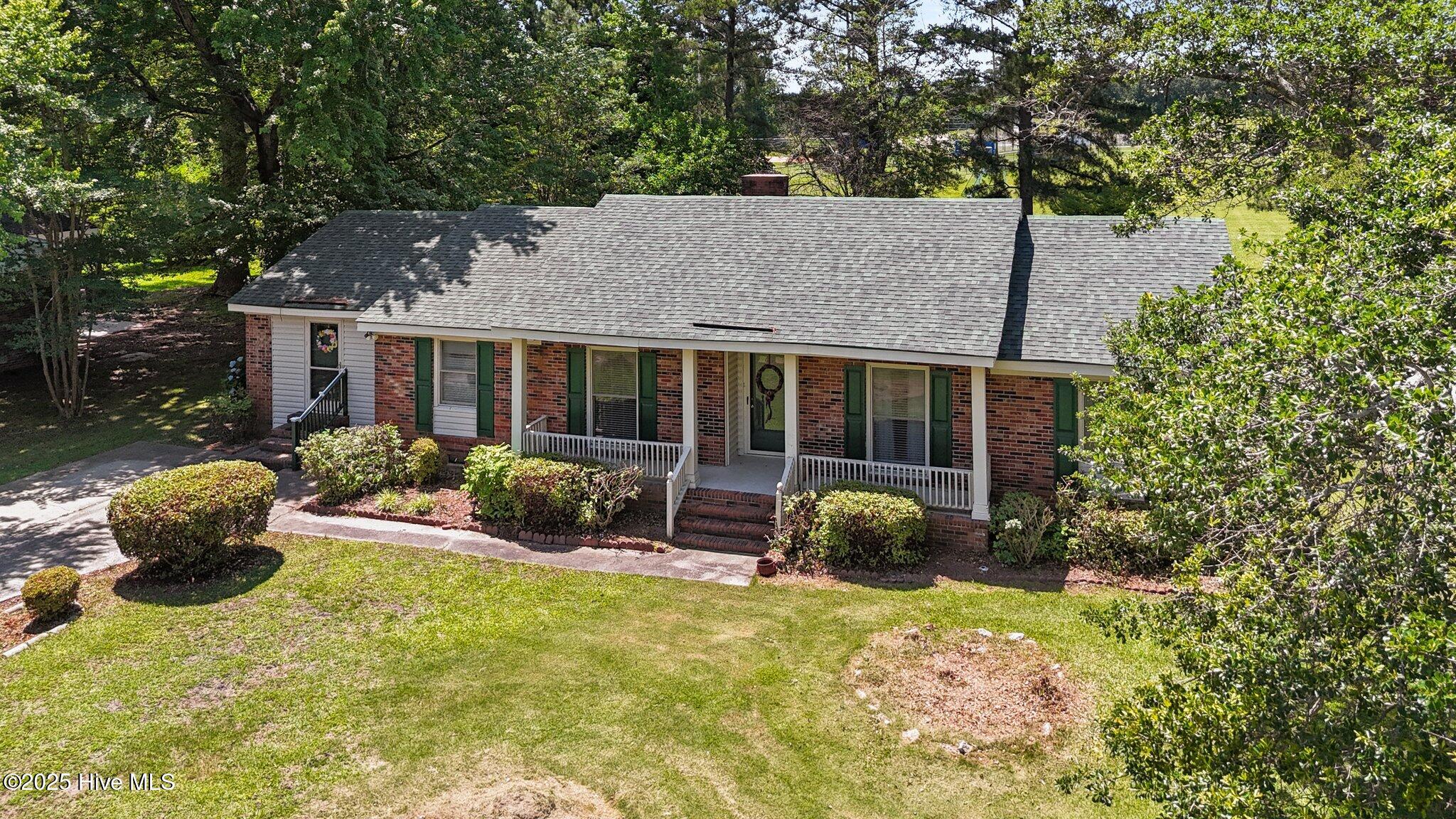 214 Allendale Drive Property Photo 3