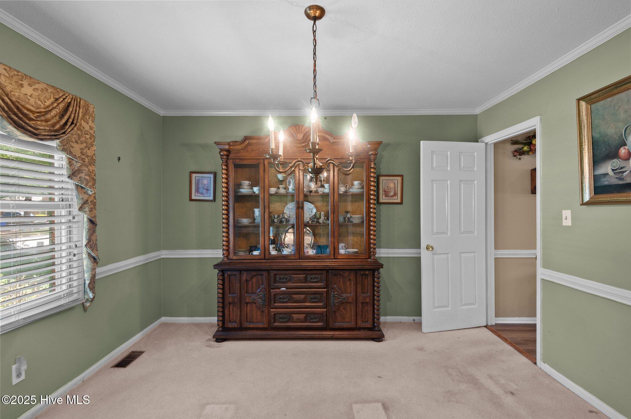 214 Allendale Drive Property Photo 7