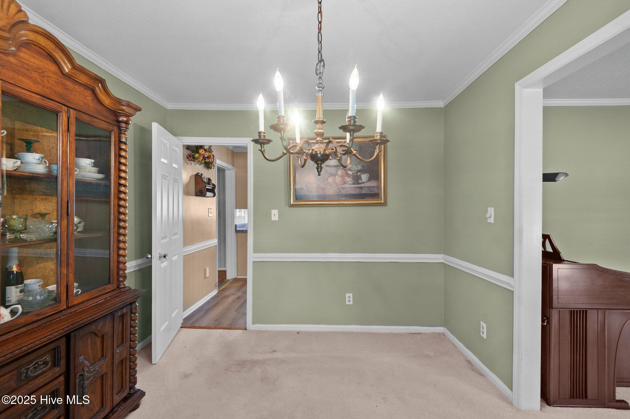 214 Allendale Drive Property Photo 9