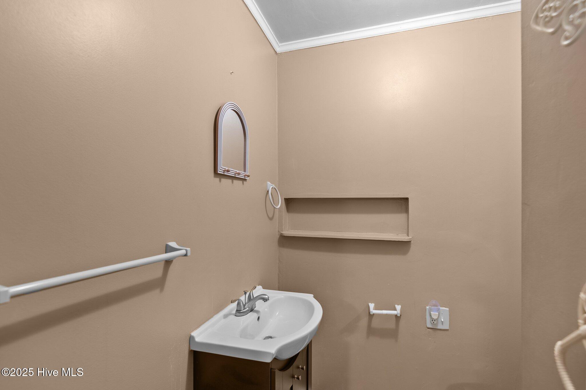 214 Allendale Drive Property Photo 13
