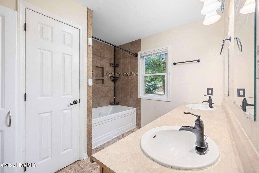 78 Clifford Road Property Photo 12