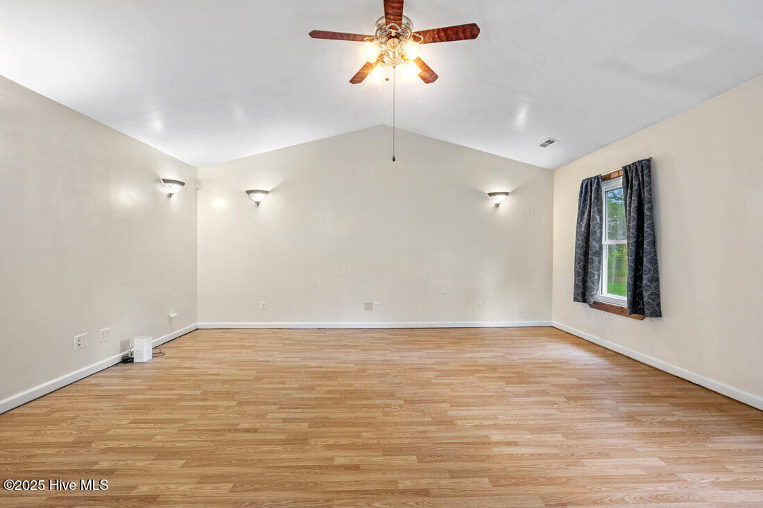 78 Clifford Road Property Photo 15