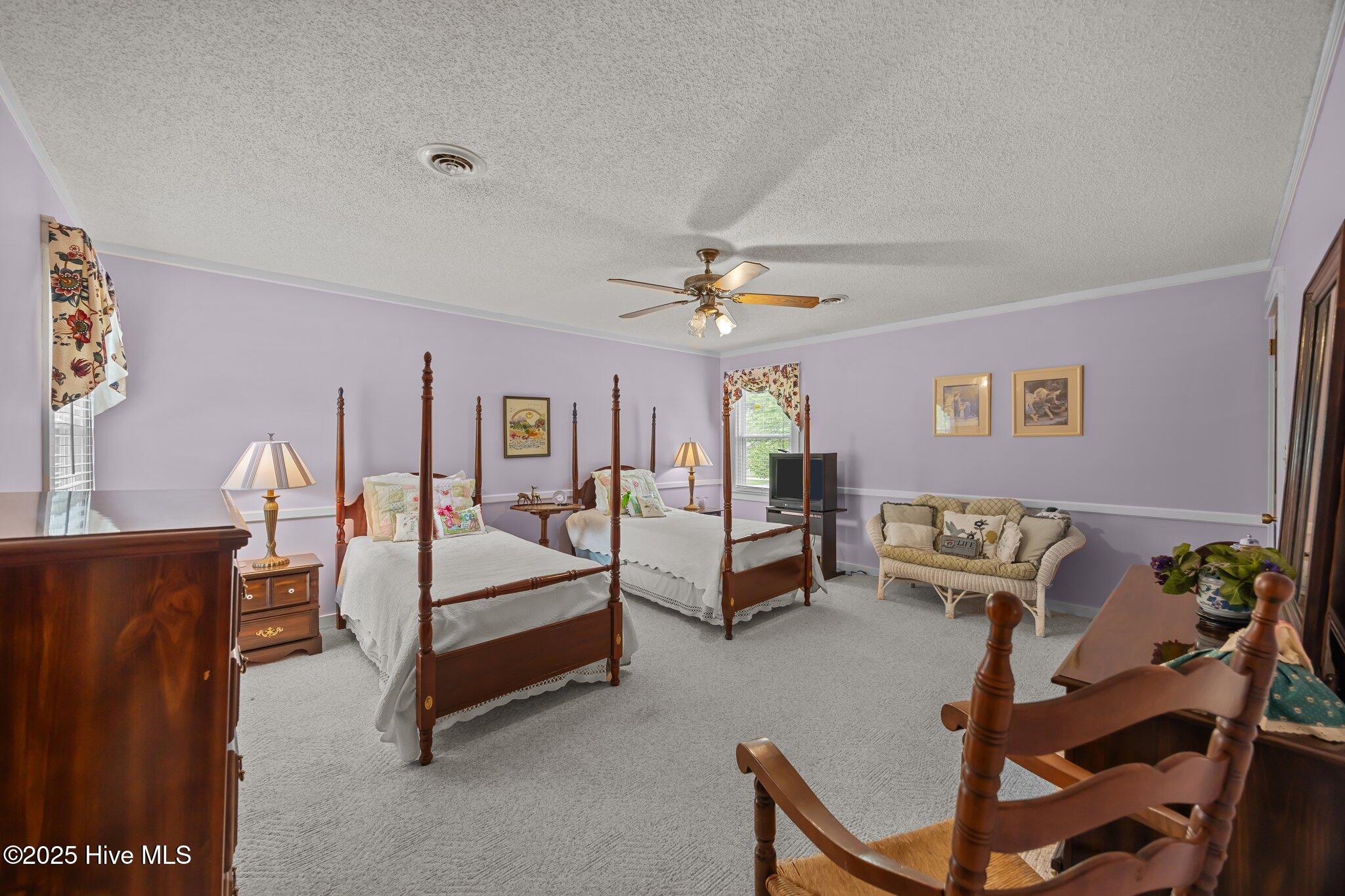 2000 Glissom Street Property Photo 38
