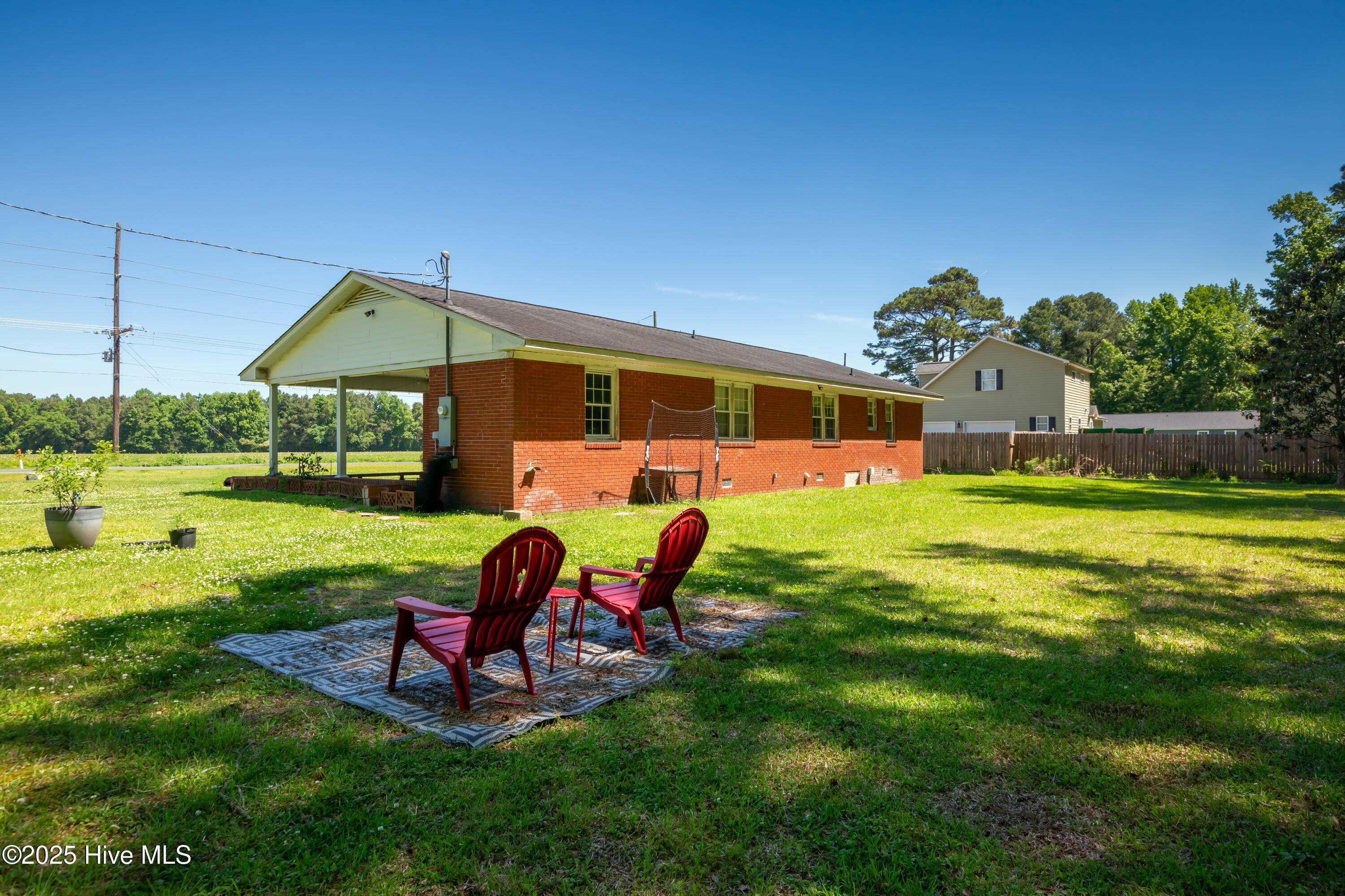 4173 Middle Road Property Photo 7