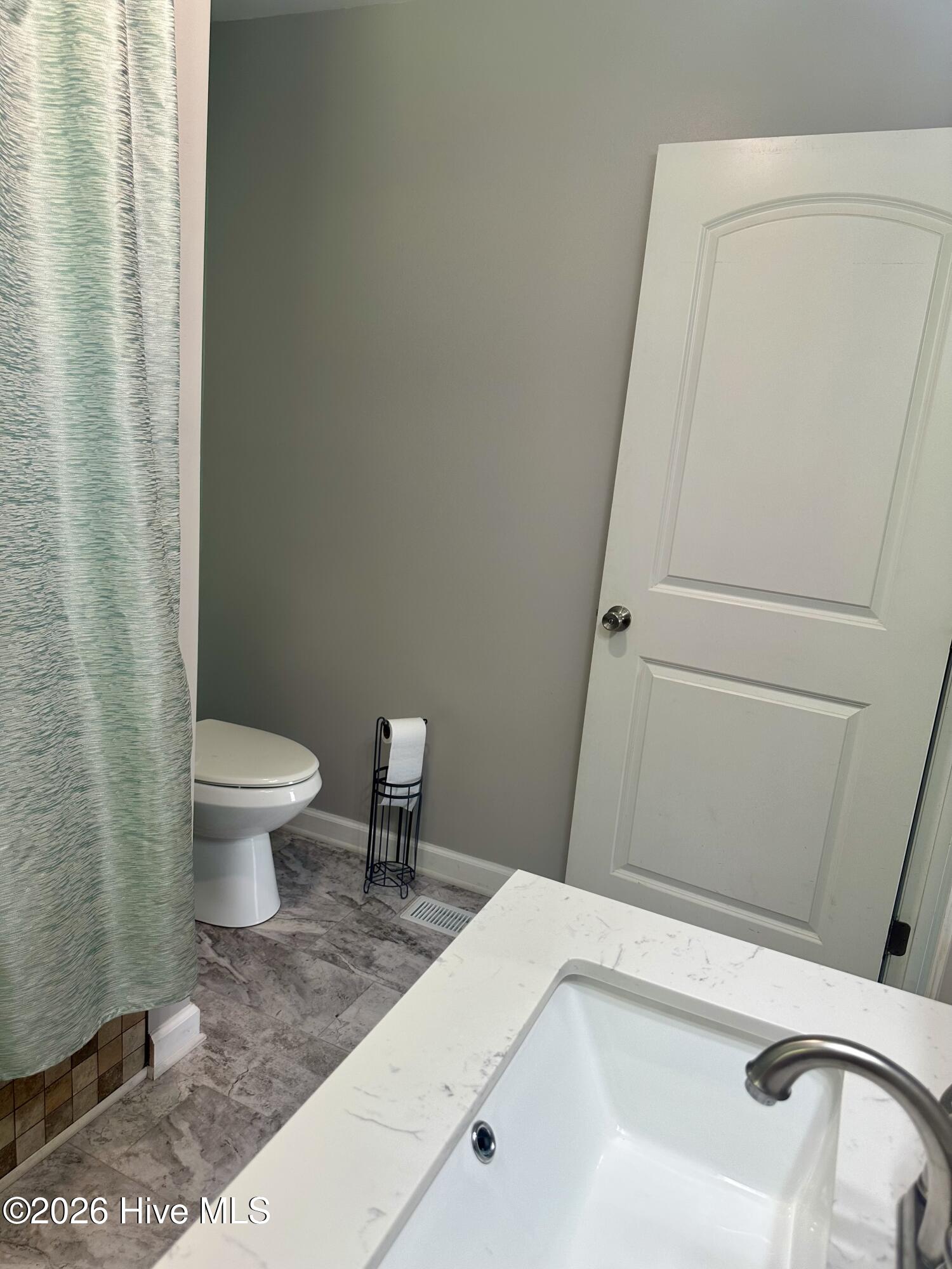 4173 Middle Road Property Photo 16