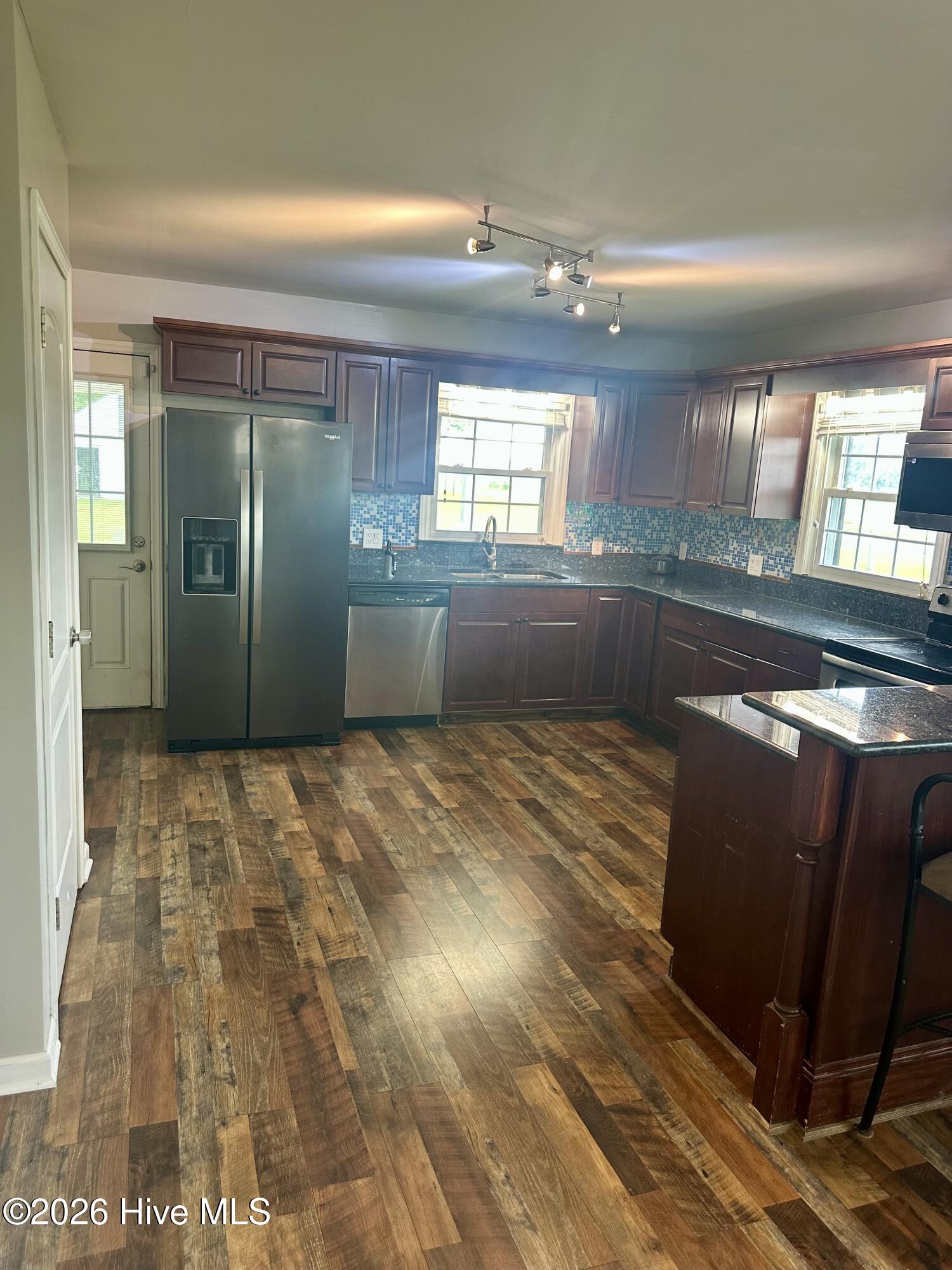 4173 Middle Road Property Photo 28