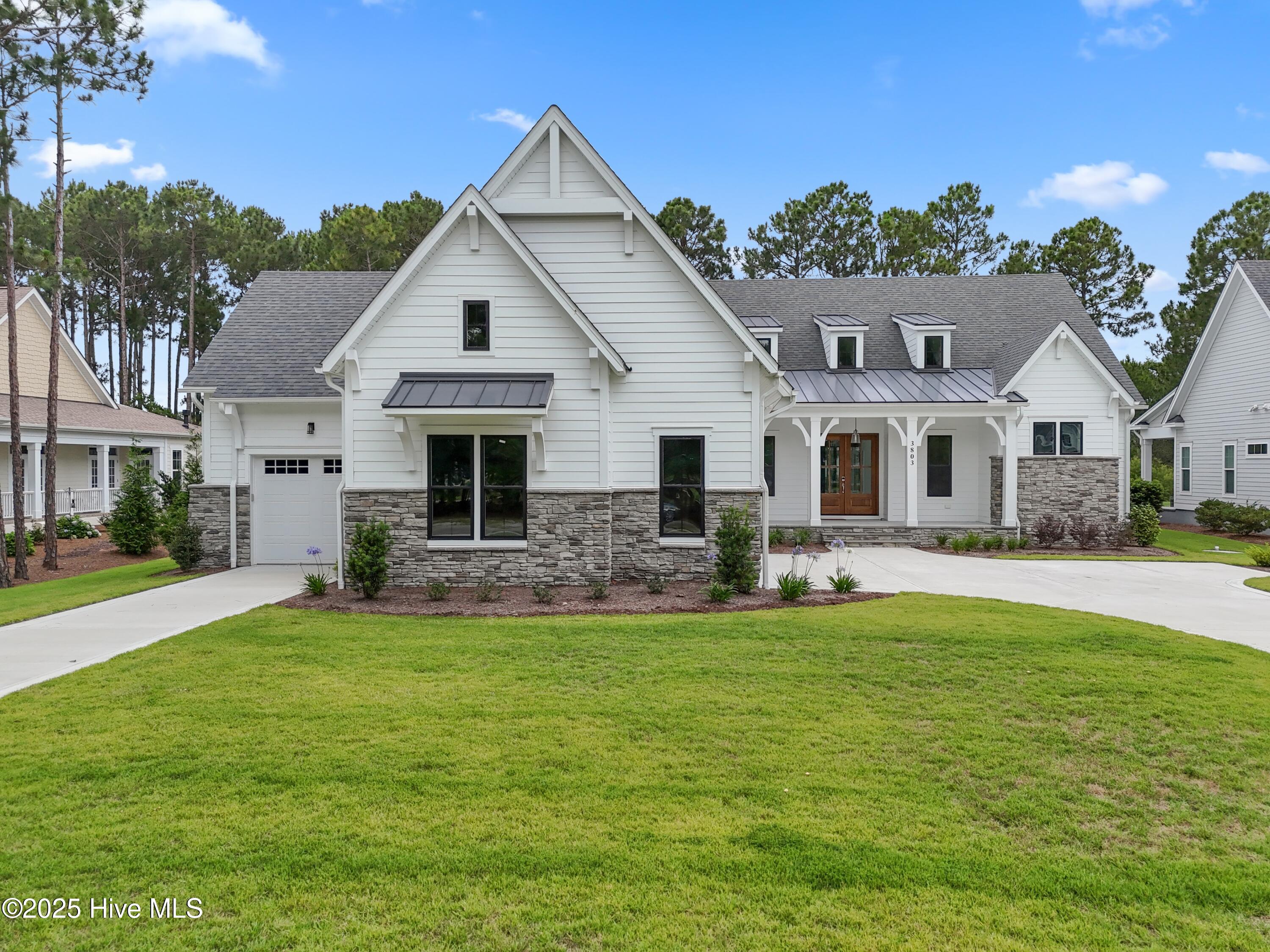3803 Ridge Crest Drive Property Photo 2