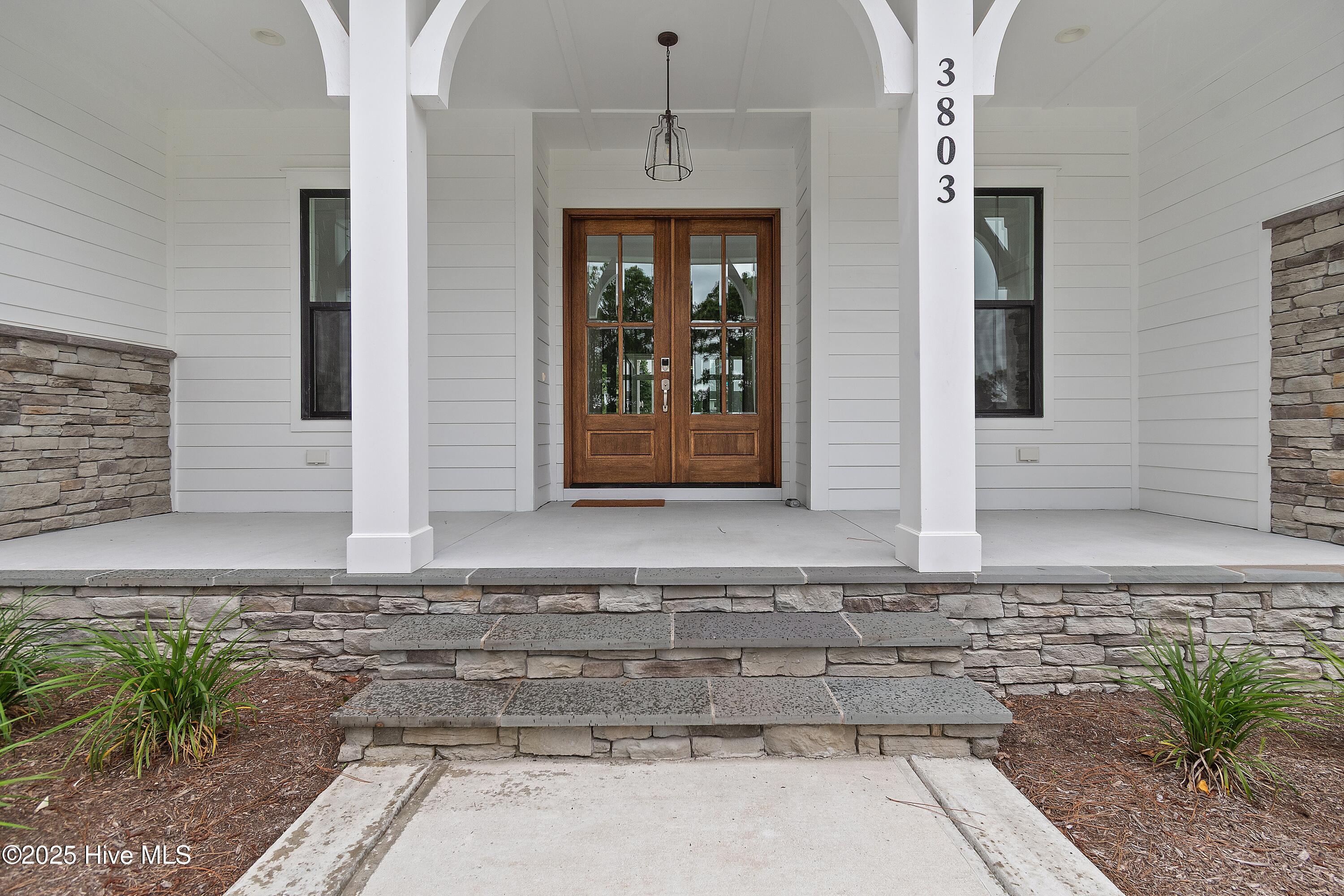 3803 Ridge Crest Drive Property Photo 5