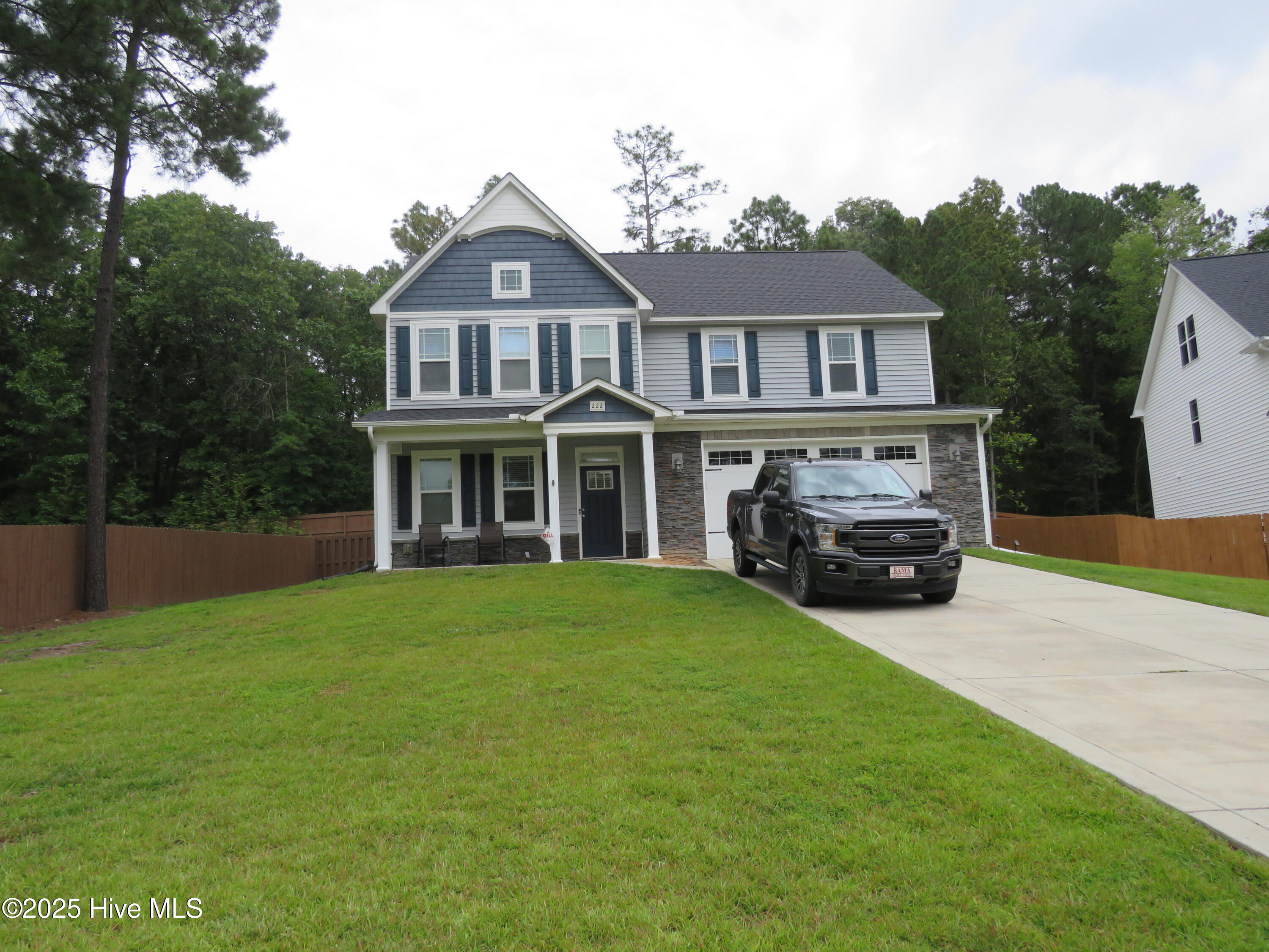 222 Vanderbuilt Court