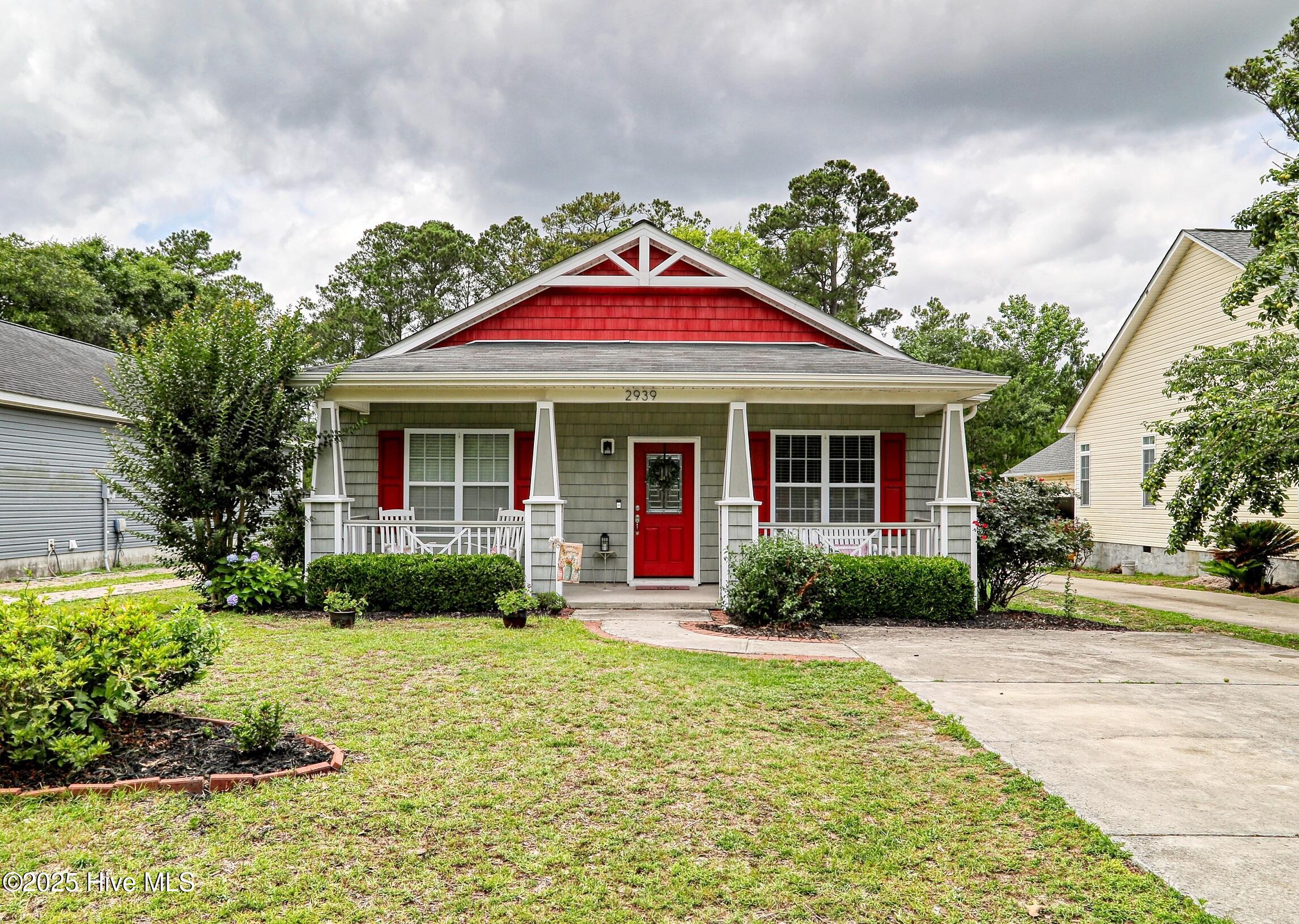 2939 Country Club Drive Property Photo 1