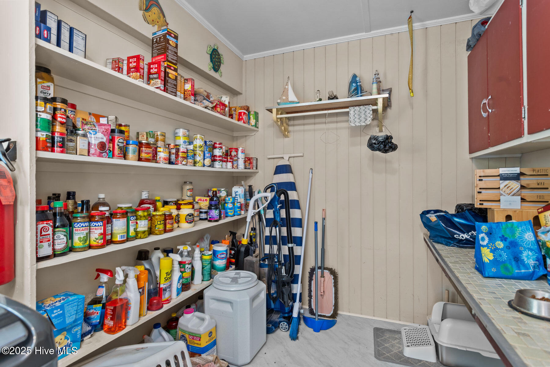 1716 Crescent Drive Property Photo 19