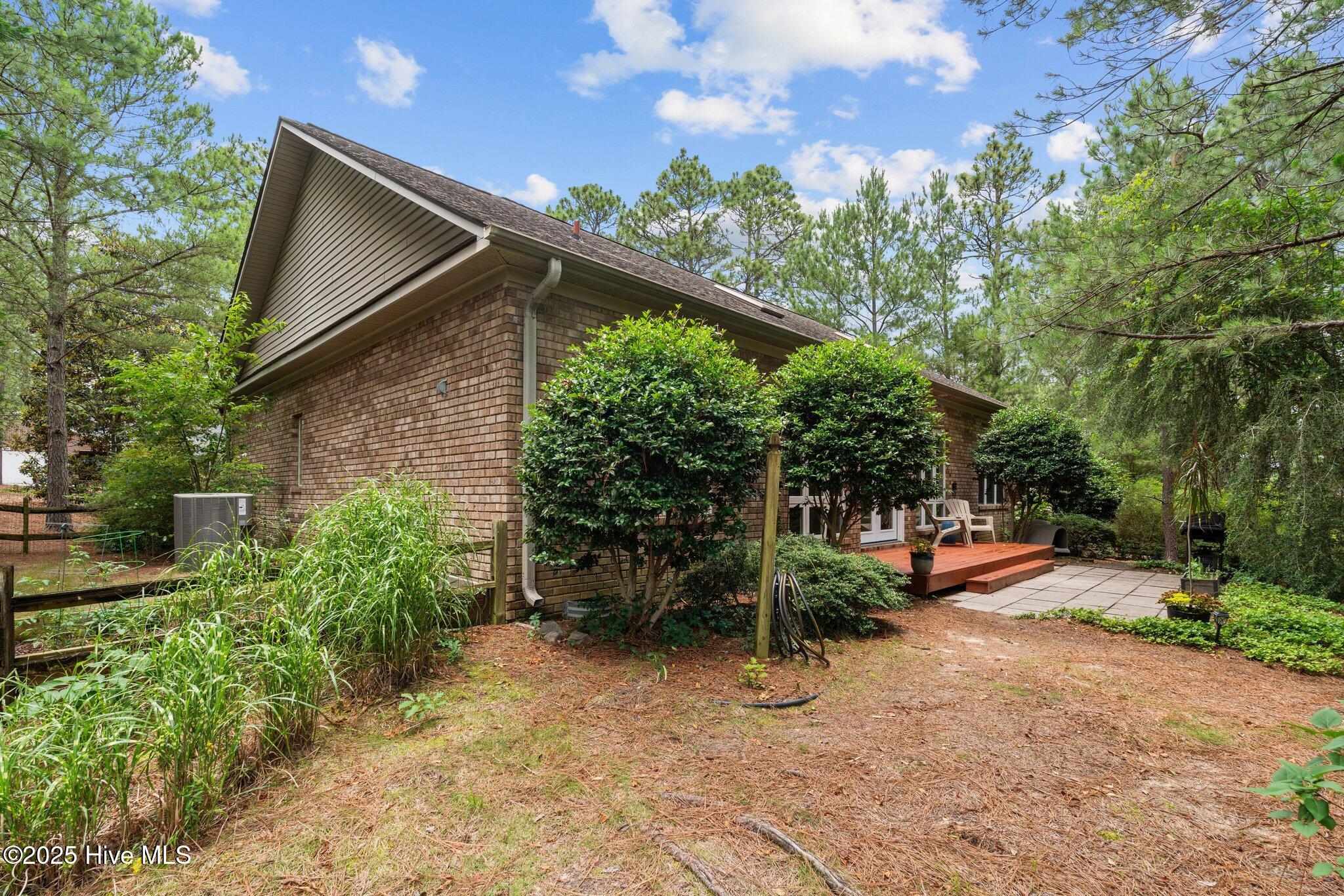 105 Salem Drive Property Photo 40