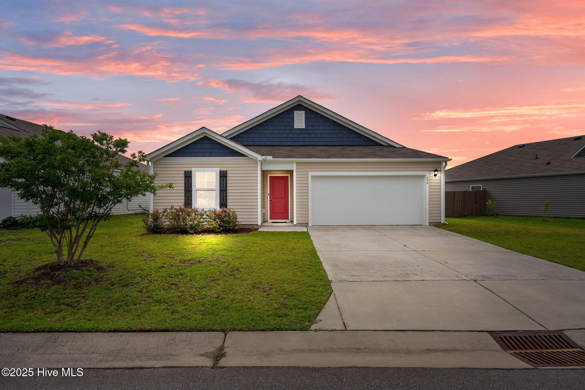 694 Chester Way Property Photo 1