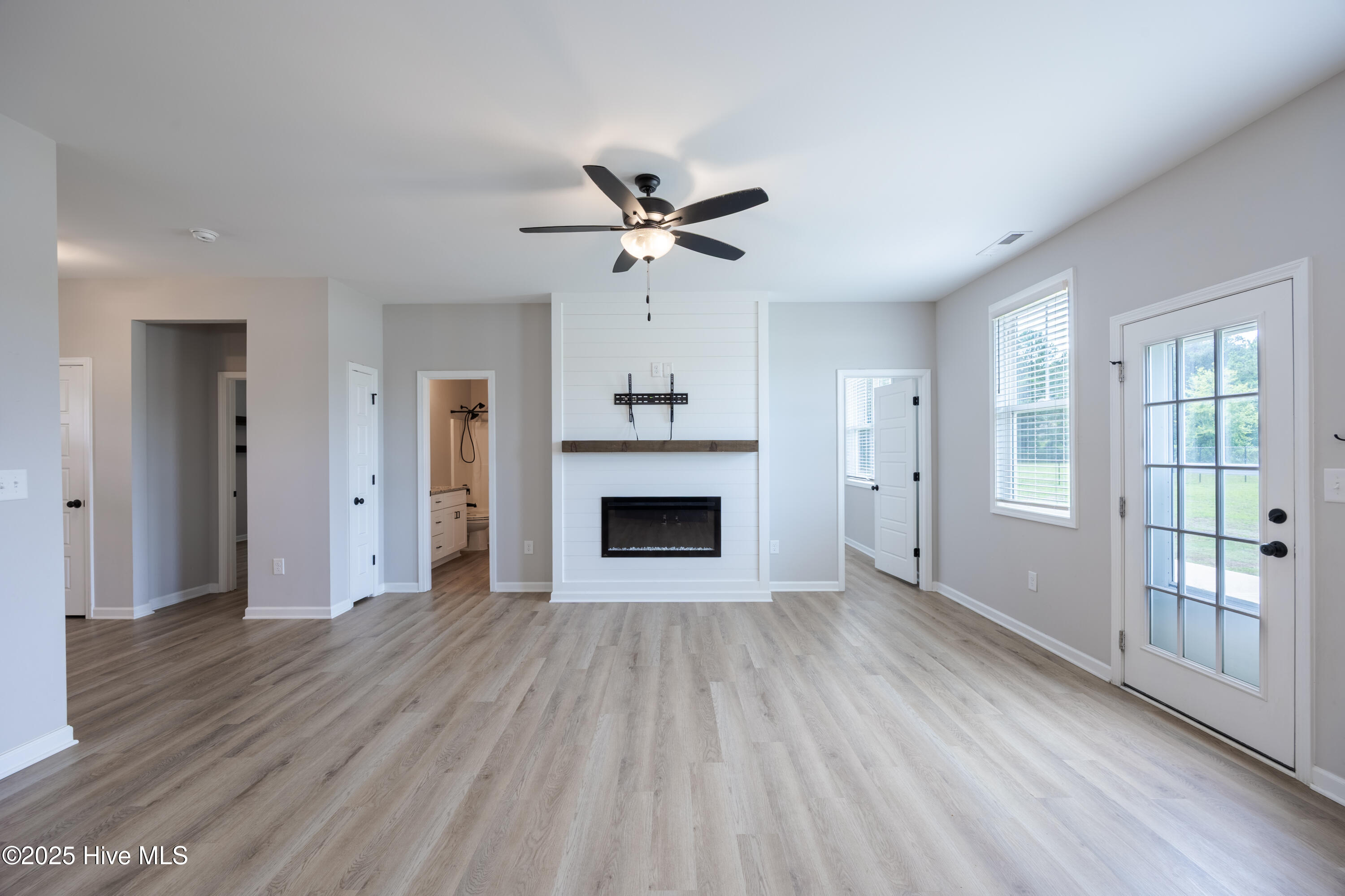 6001 Farmwood Loop Property Photo 15