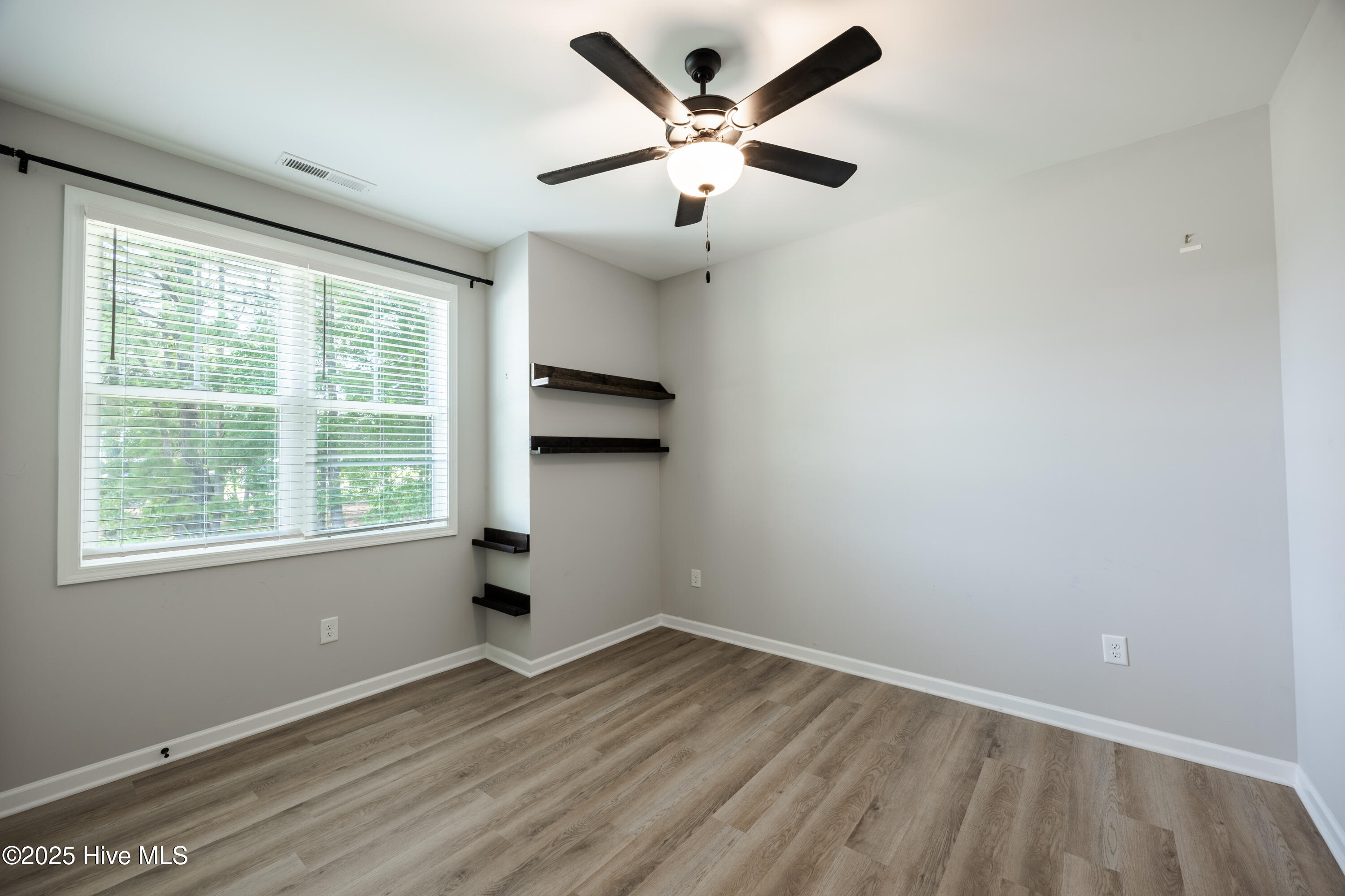 6001 Farmwood Loop Property Photo 21