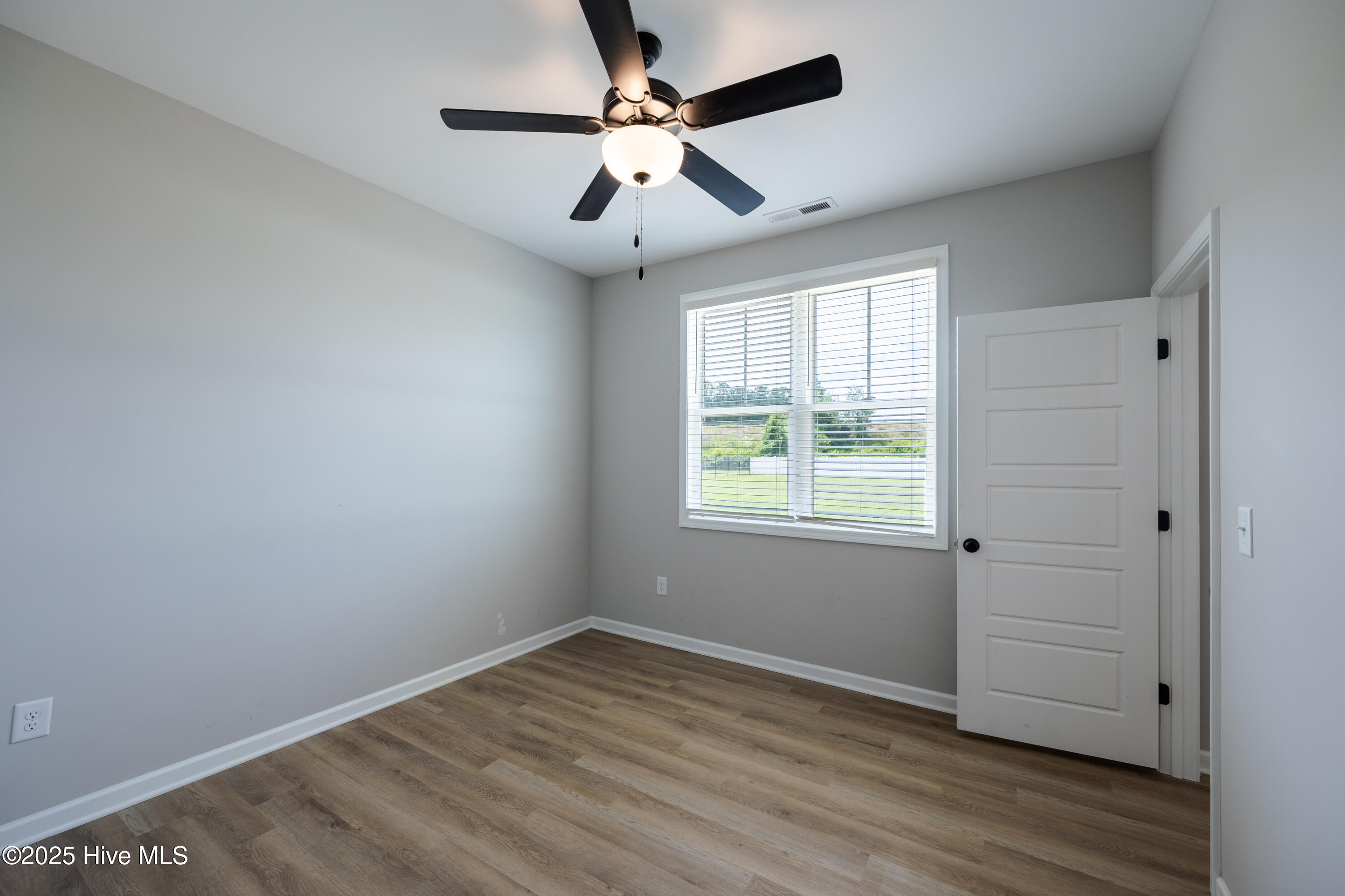 6001 Farmwood Loop Property Photo 27
