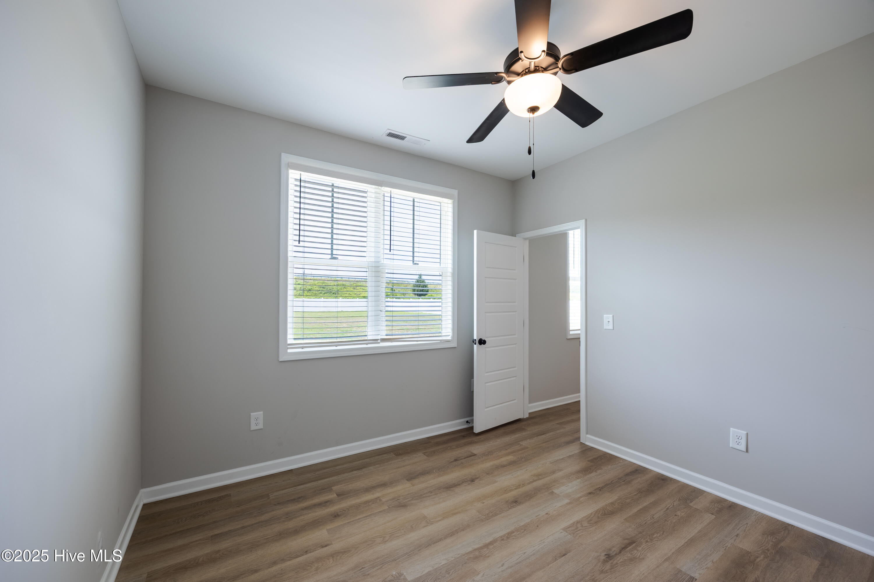 6001 Farmwood Loop Property Photo 28