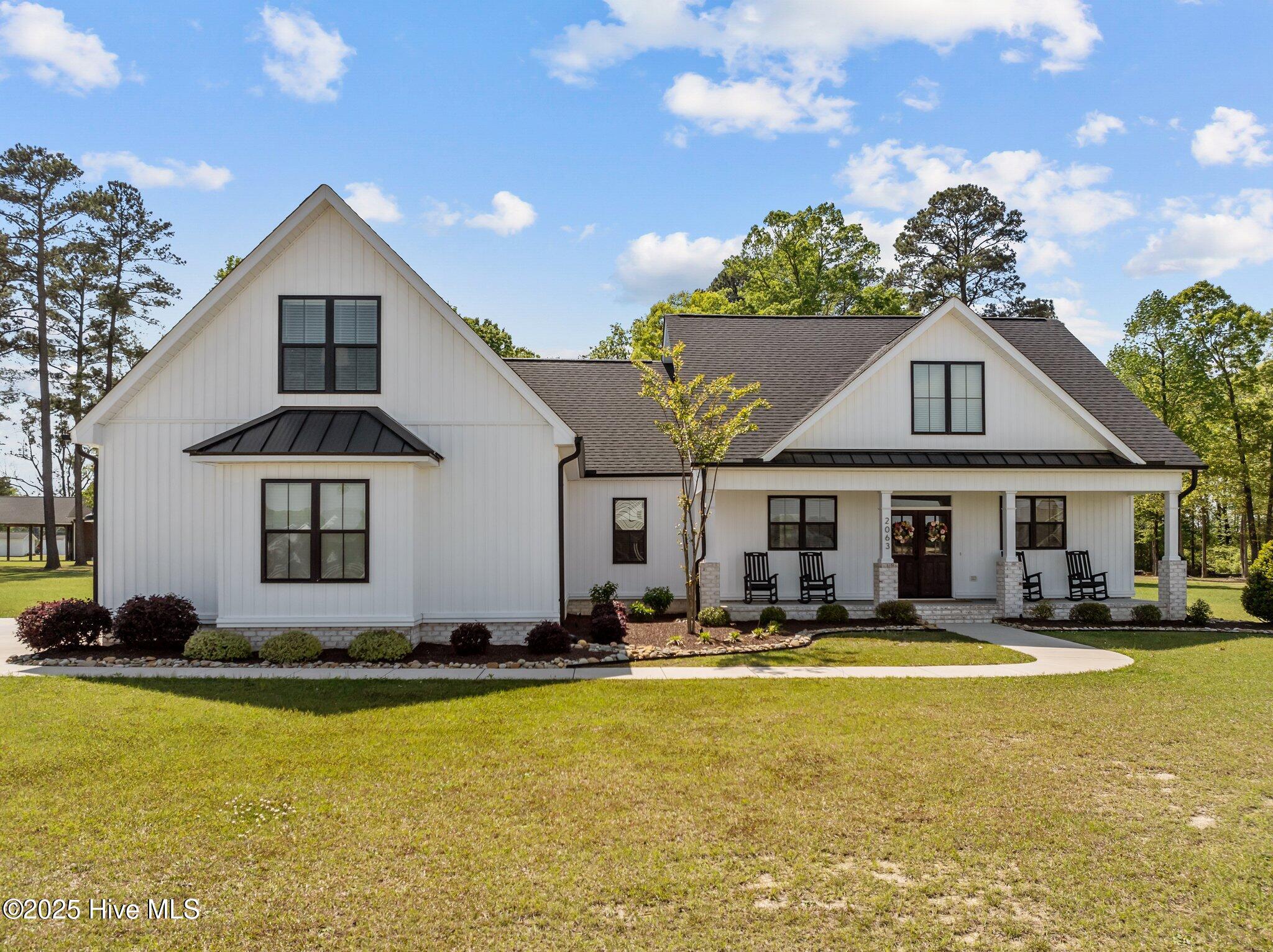 2063 Lawrence Run Drive Property Photo 1