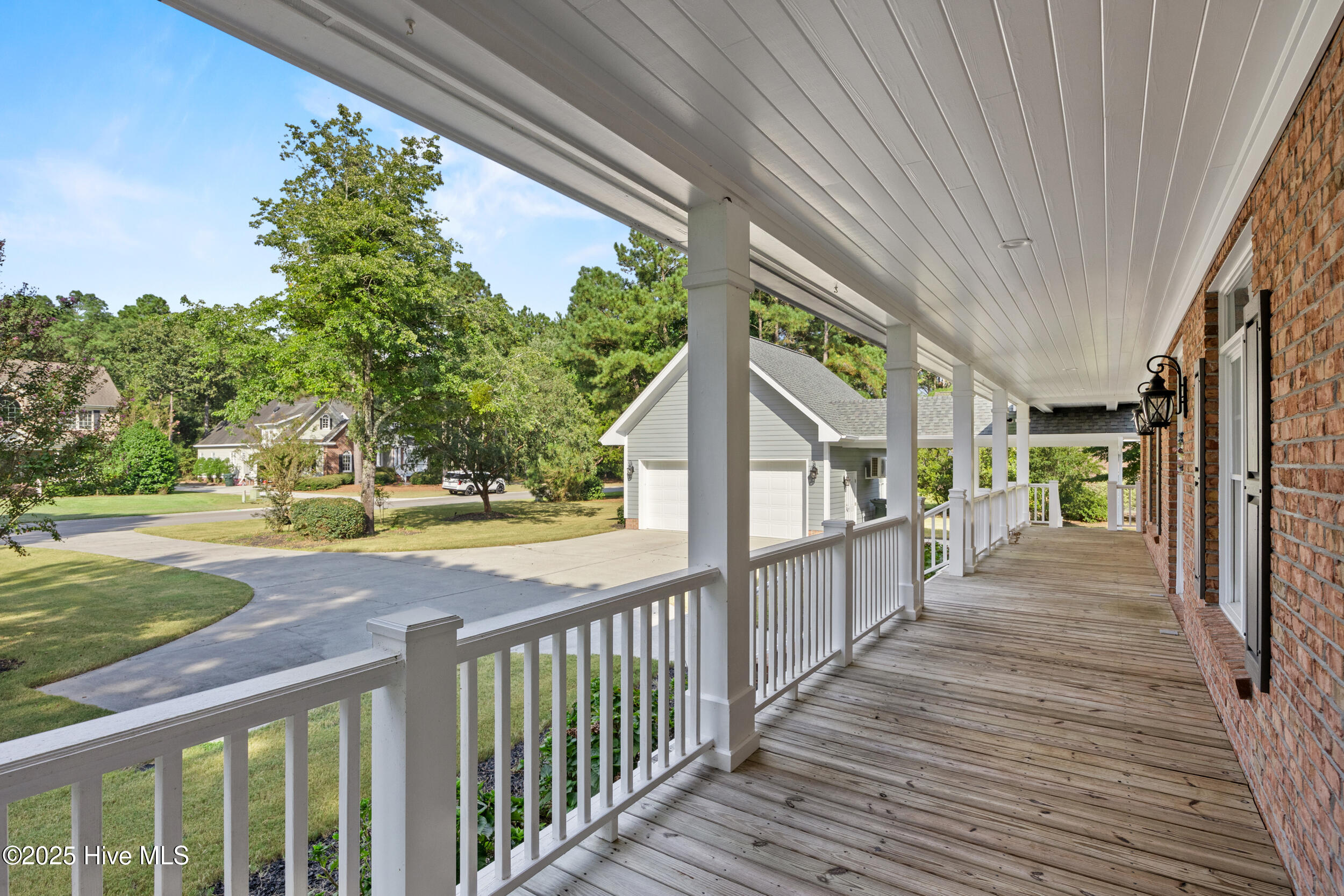376 Red Fox Run Drive Property Photo 16