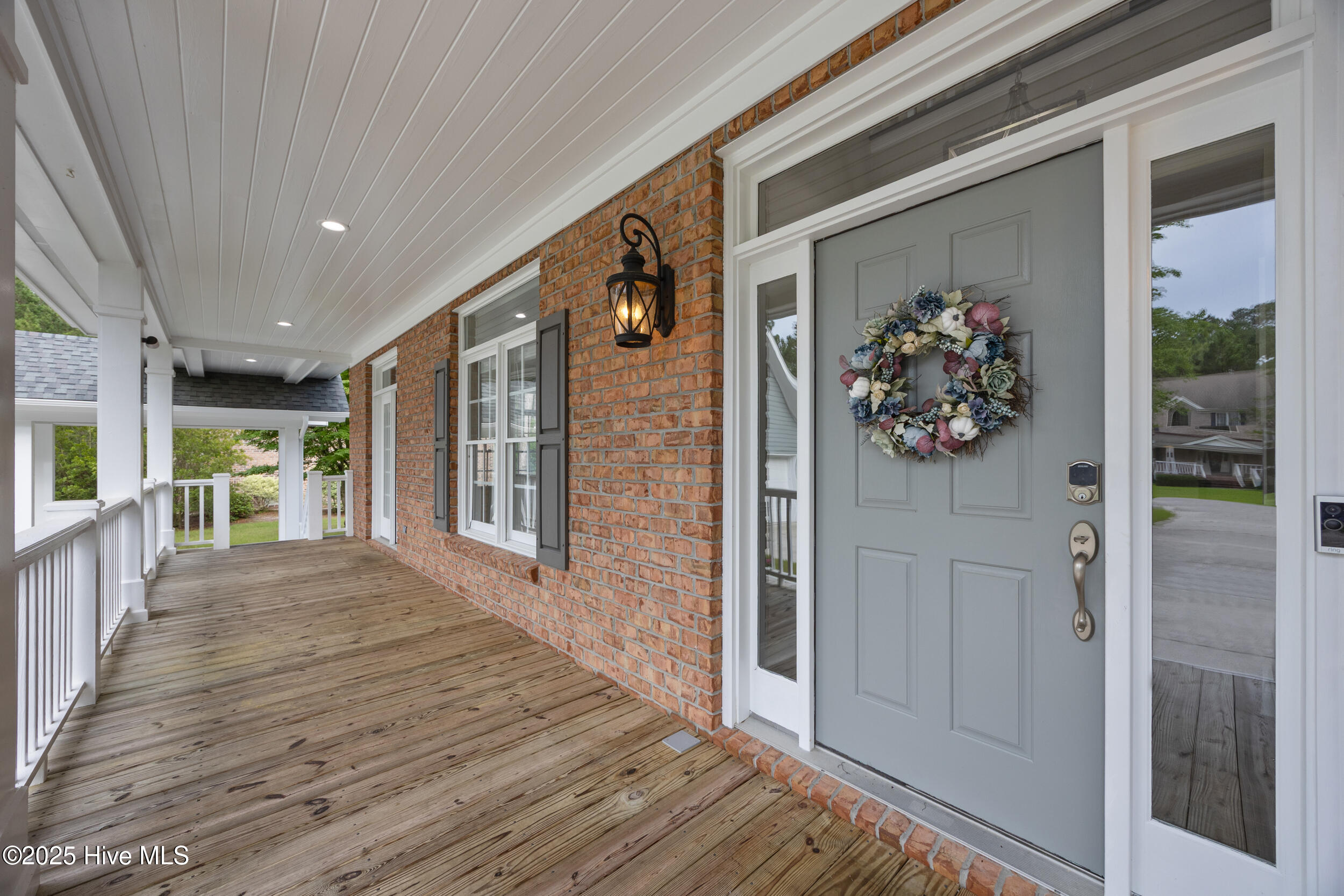 376 Red Fox Run Drive Property Photo 17
