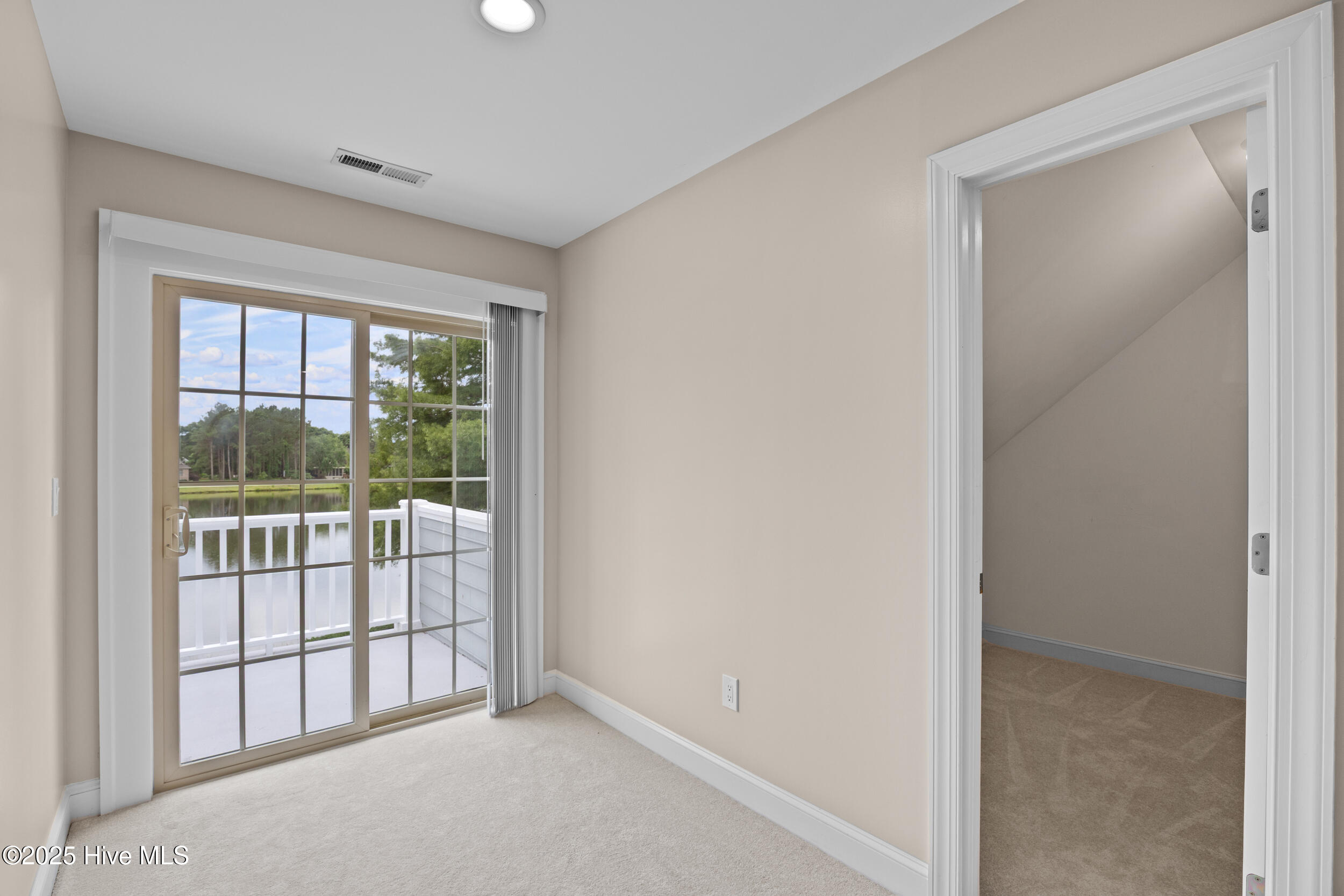 376 Red Fox Run Drive Property Photo 51