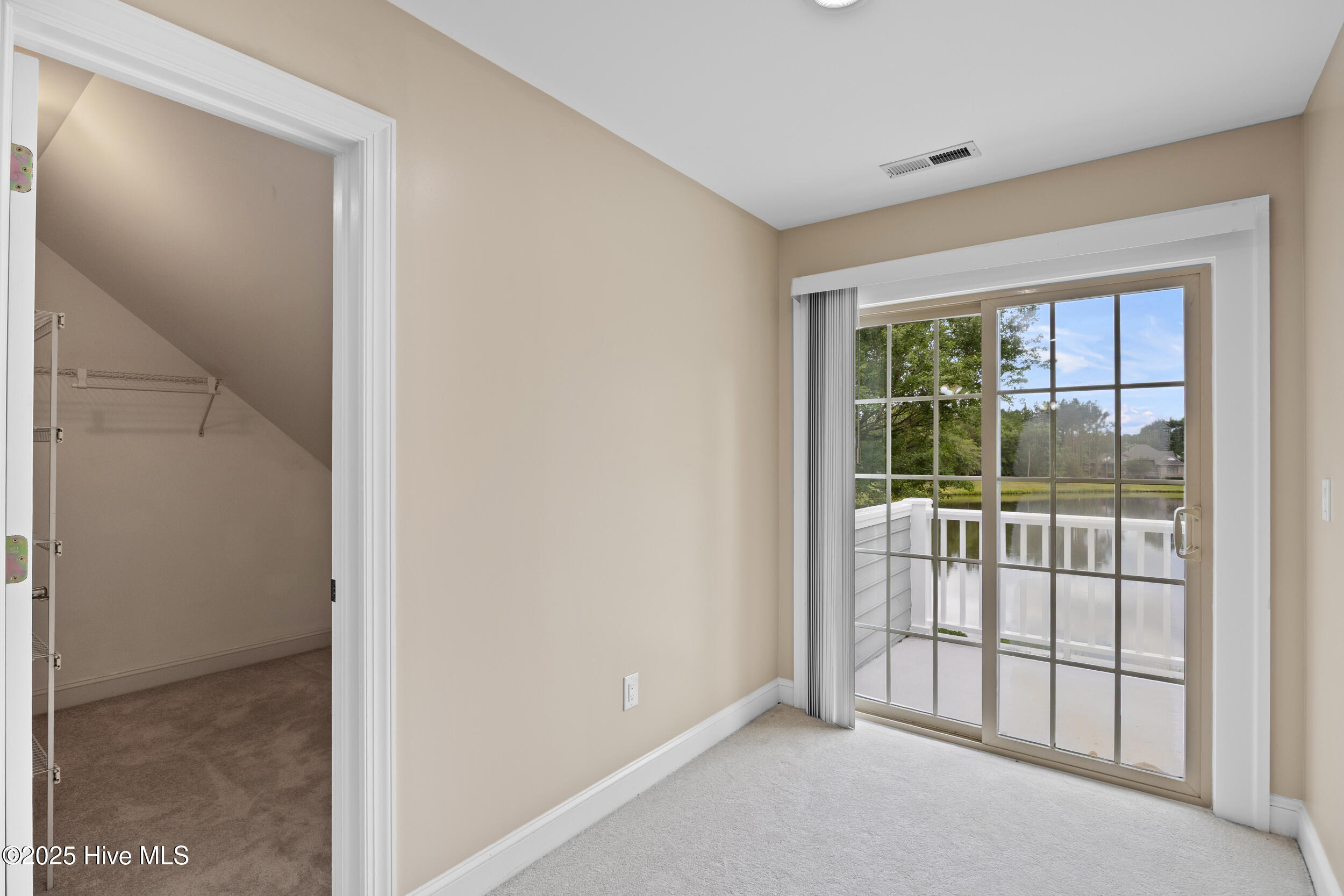 376 Red Fox Run Drive Property Photo 54