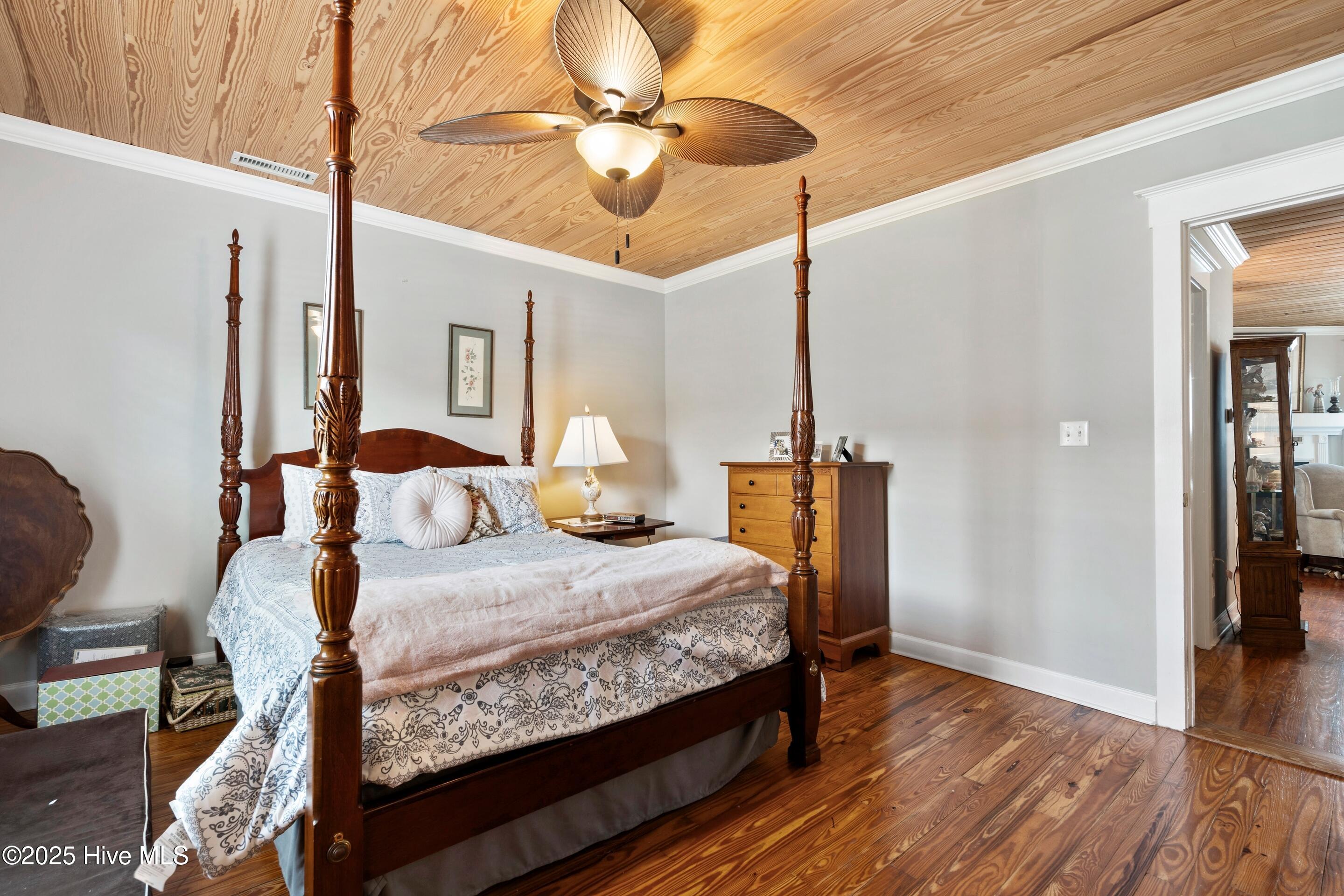 1017 N Lord Street Property Photo 22