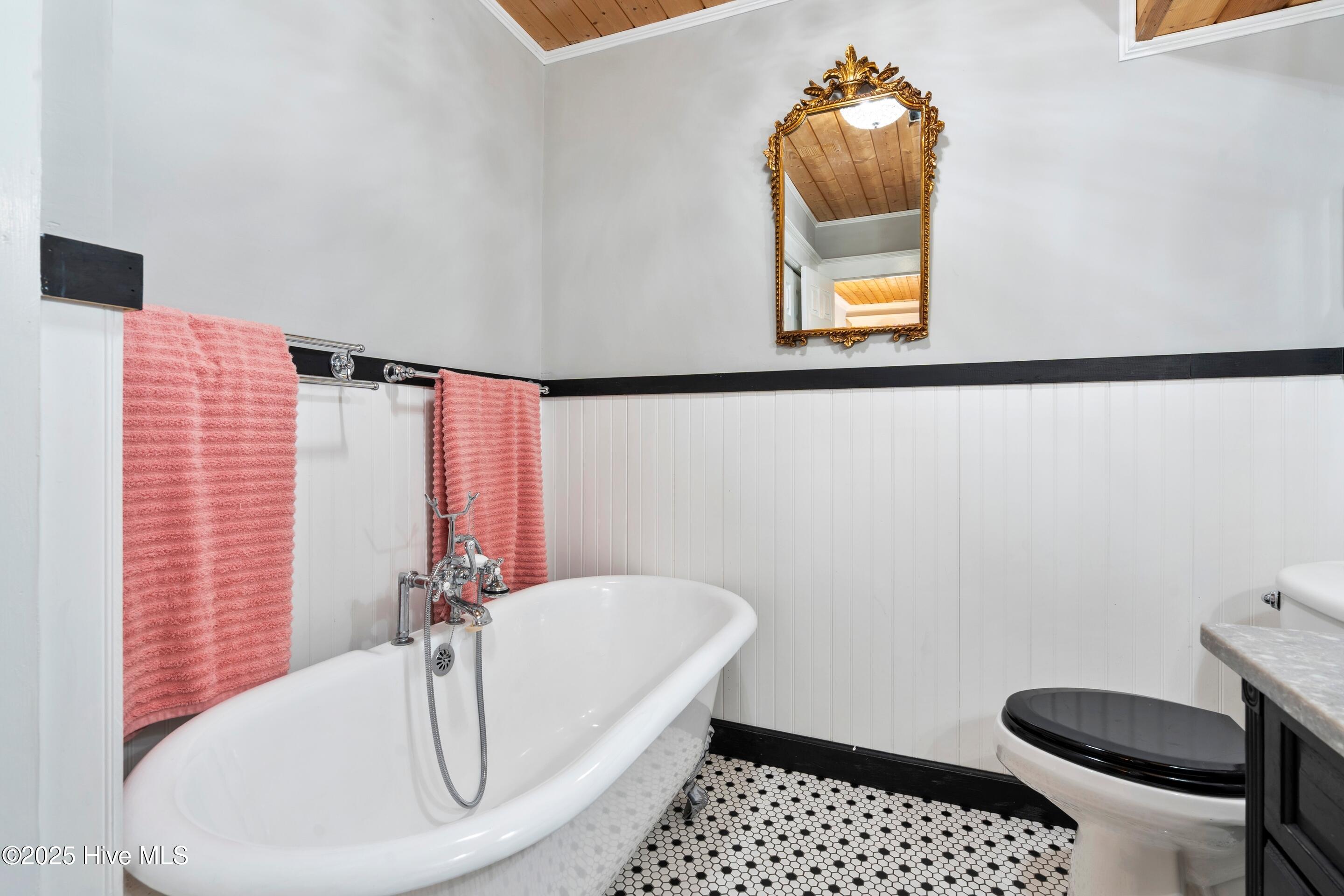 1017 N Lord Street Property Photo 24