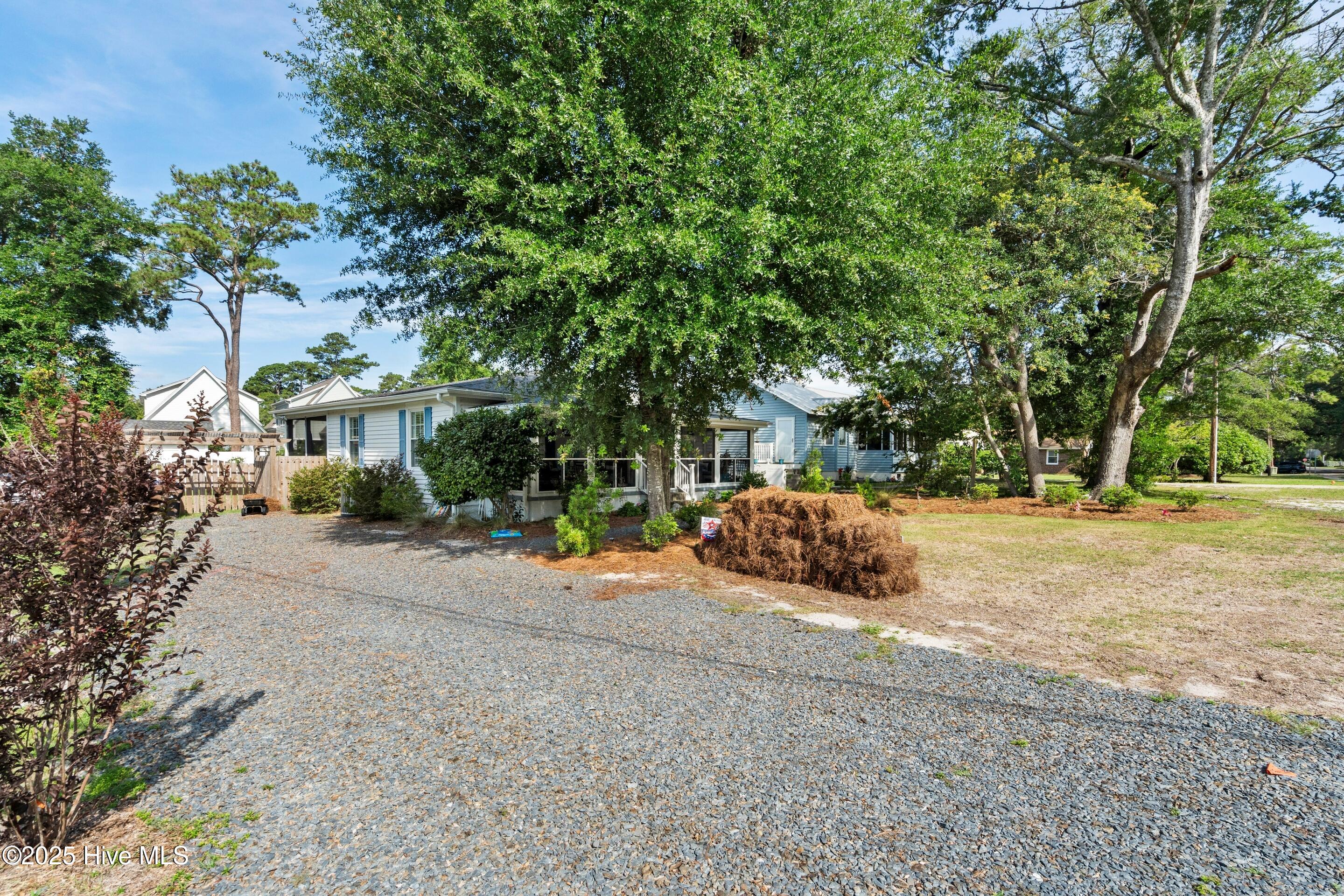 1017 N Lord Street Property Photo 33