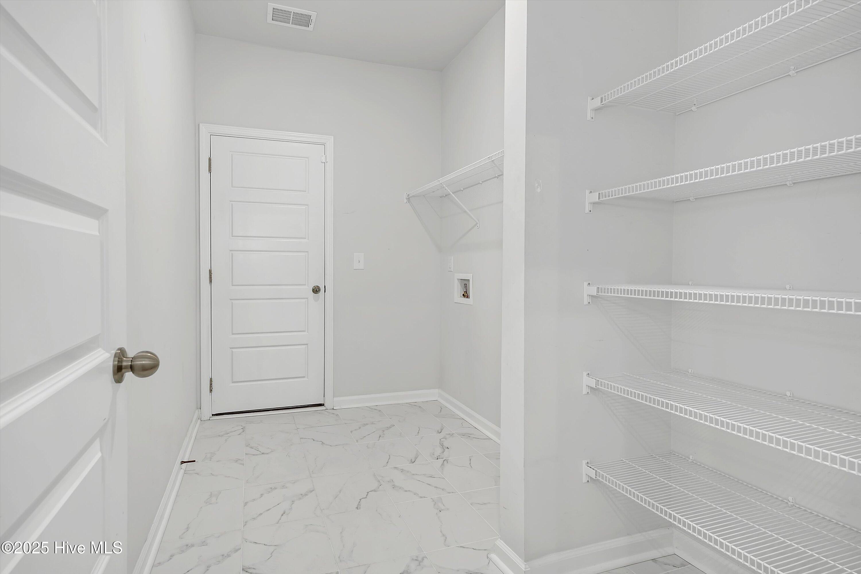 6437 Twinspur Court Property Photo 33