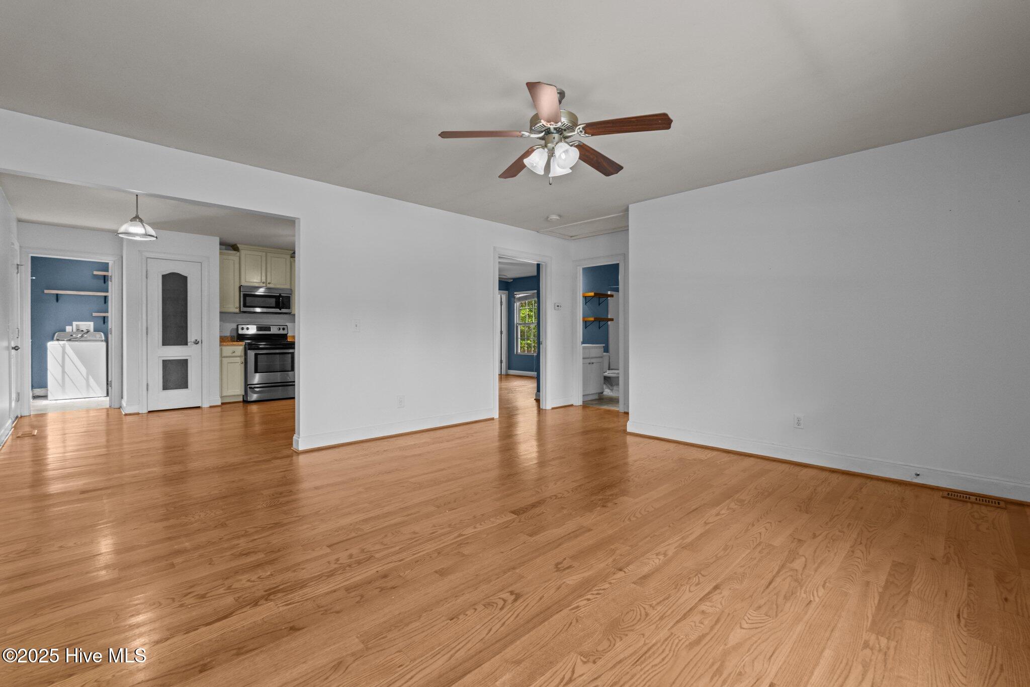 182 Gunner Court Property Photo 6
