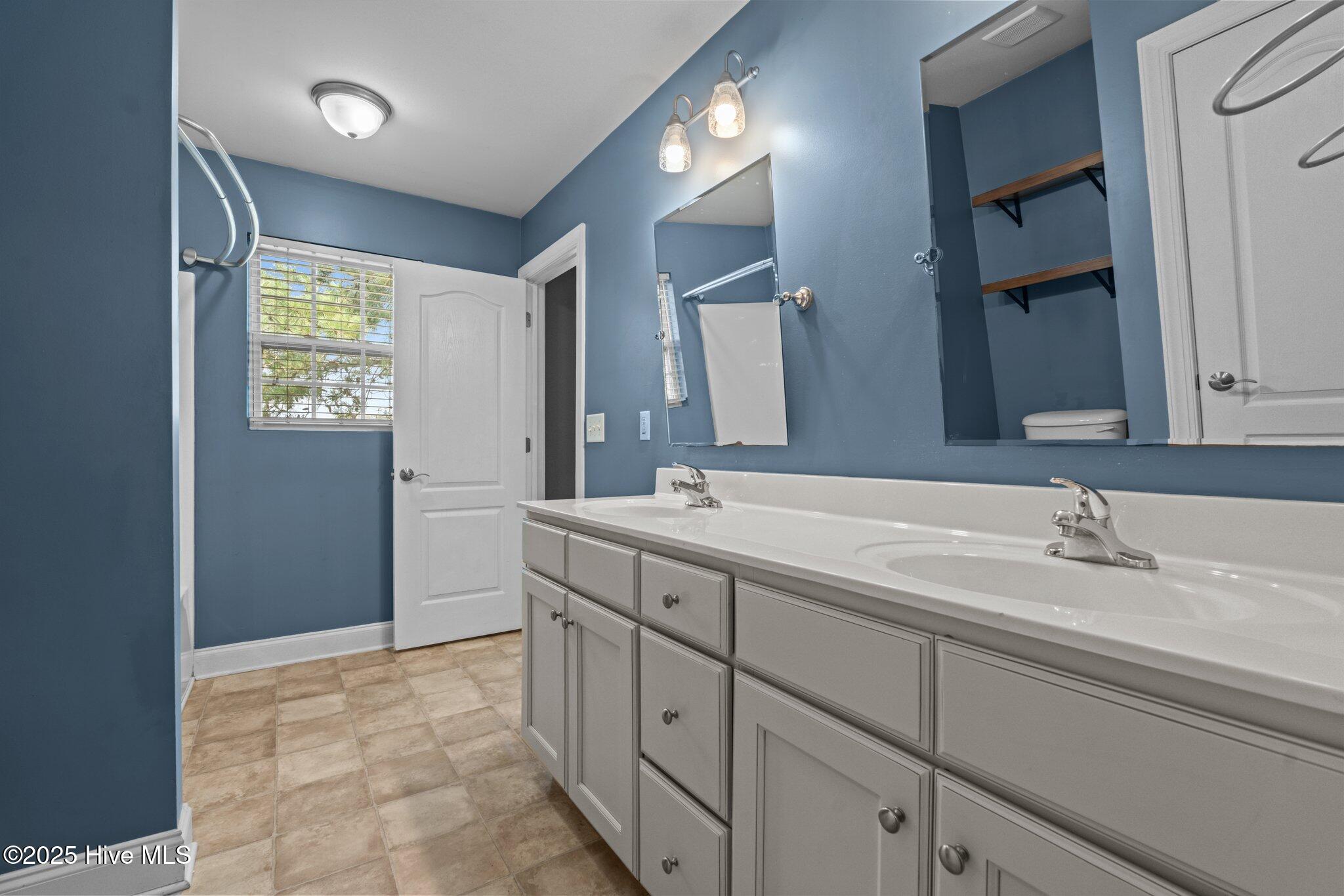 182 Gunner Court Property Photo 16