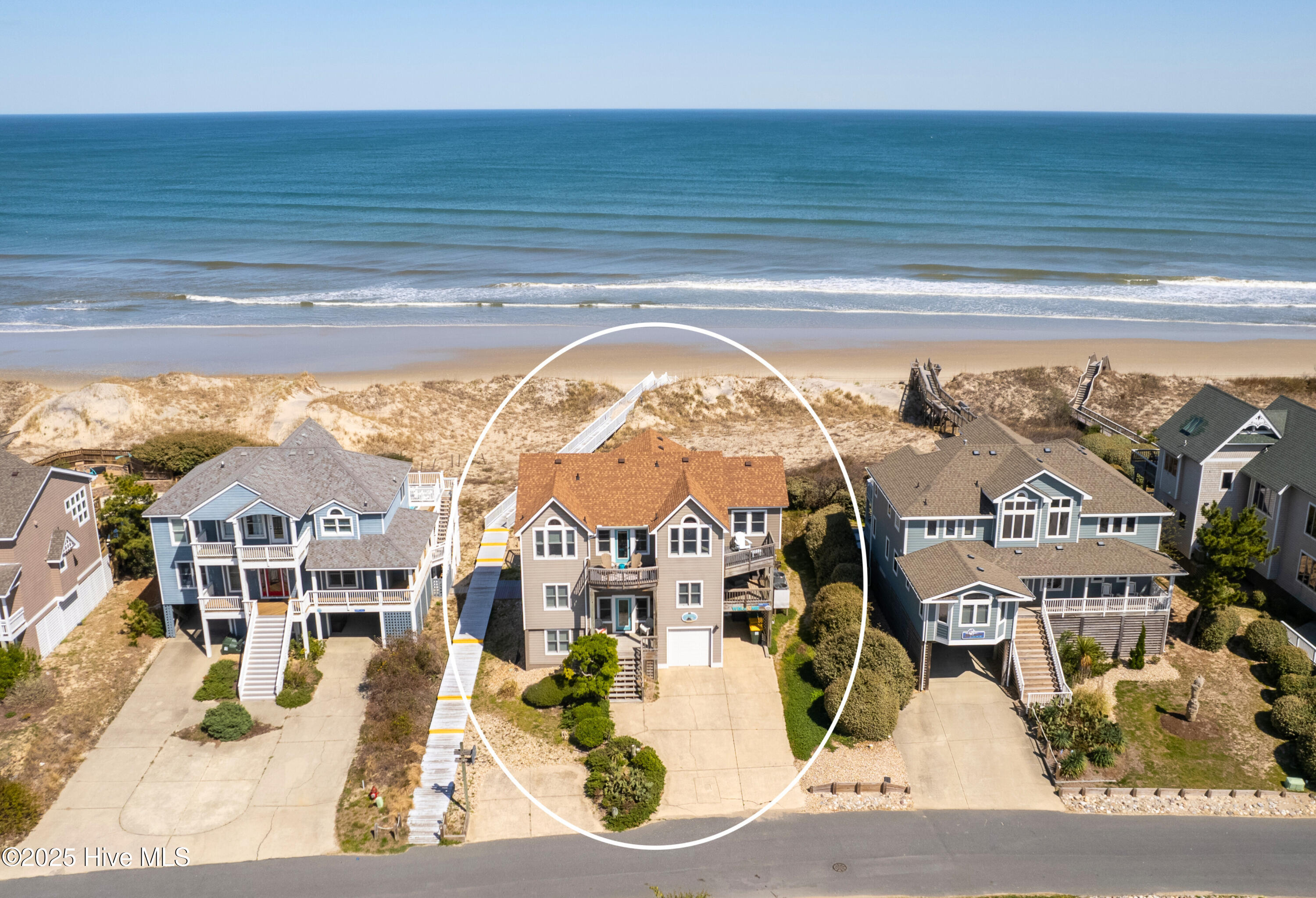 1281 Sandcastle Drive Property Photo 1