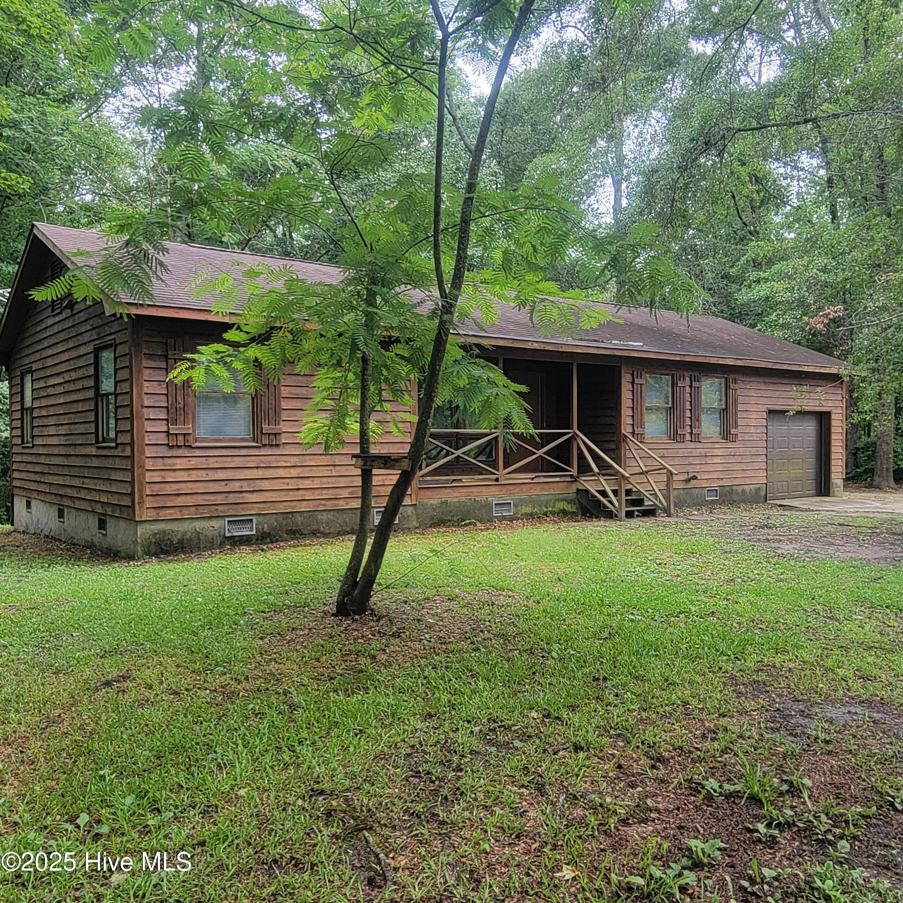9905 Nc Highway 53 Property Photo 1