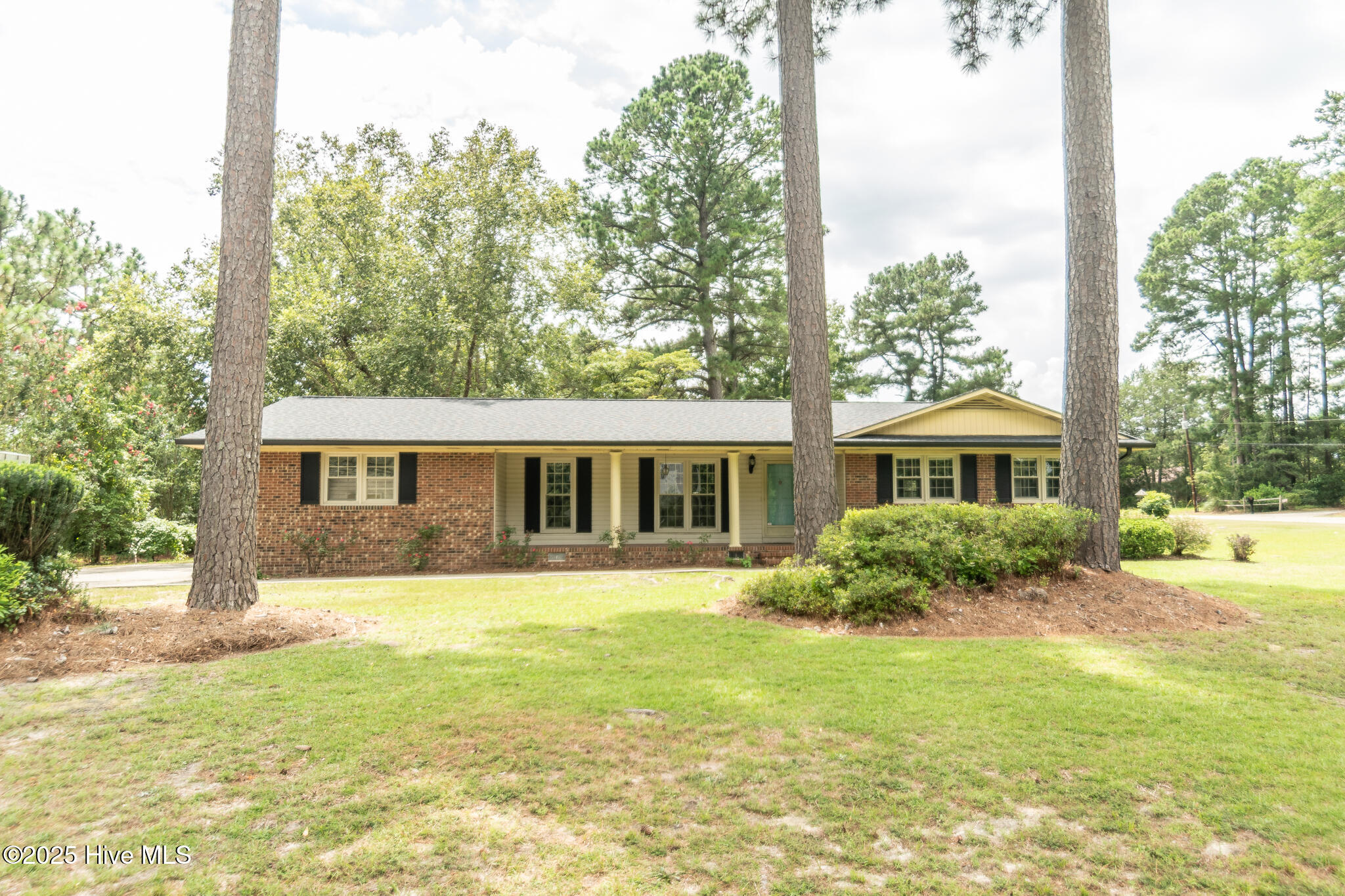 1600 Winding Creek Road Property Photo 1