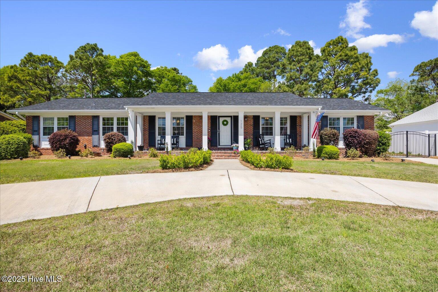 125 Windemere Road Property Photo 1