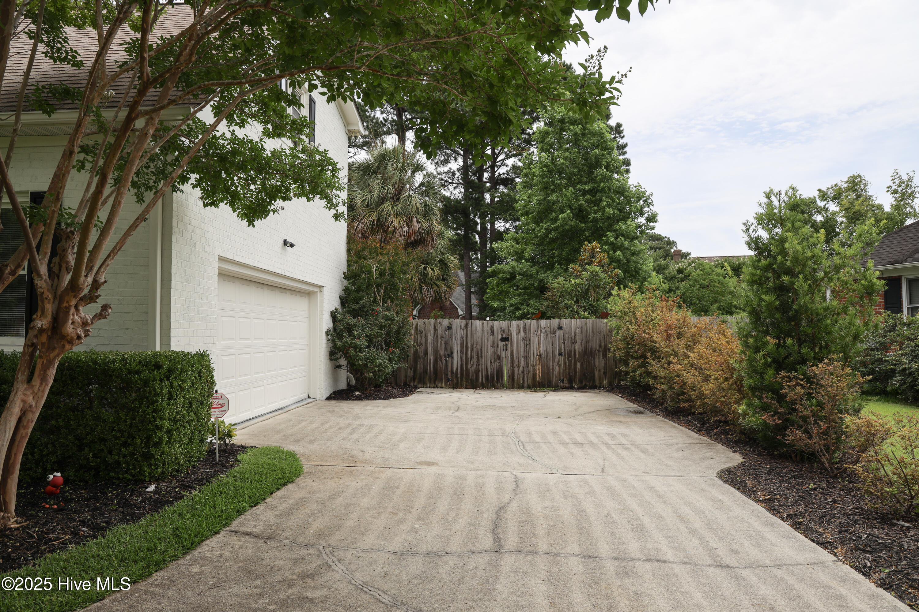4109 Devonshire Lane Property Photo 58