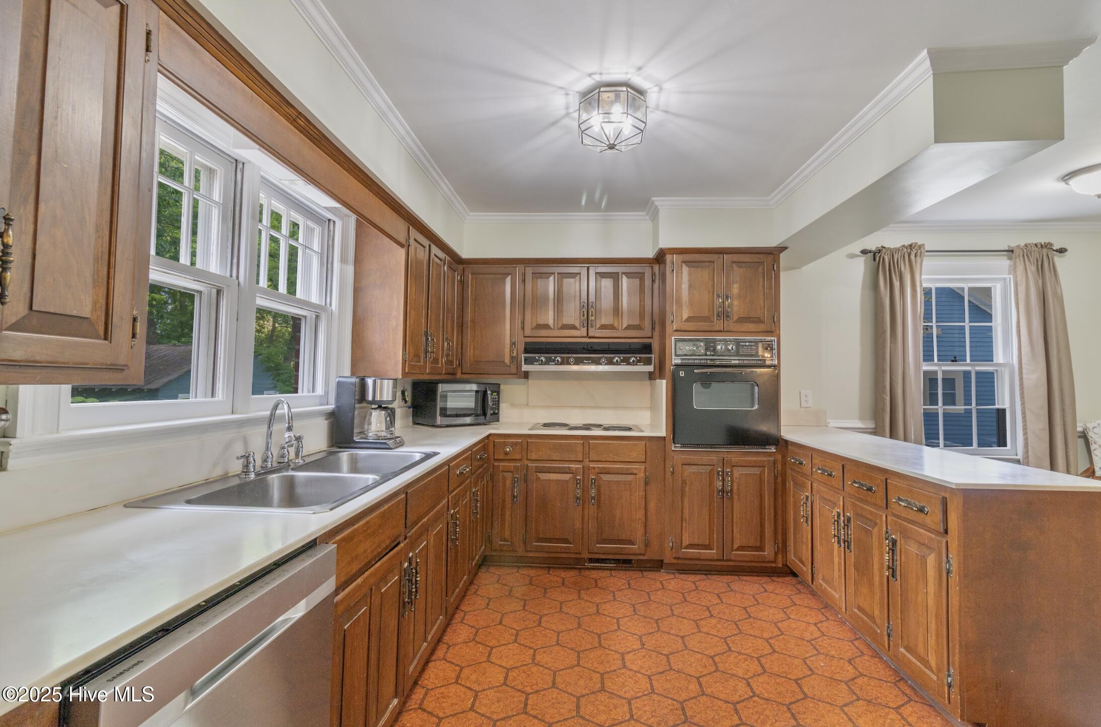 219 E Nash Street Property Photo 12