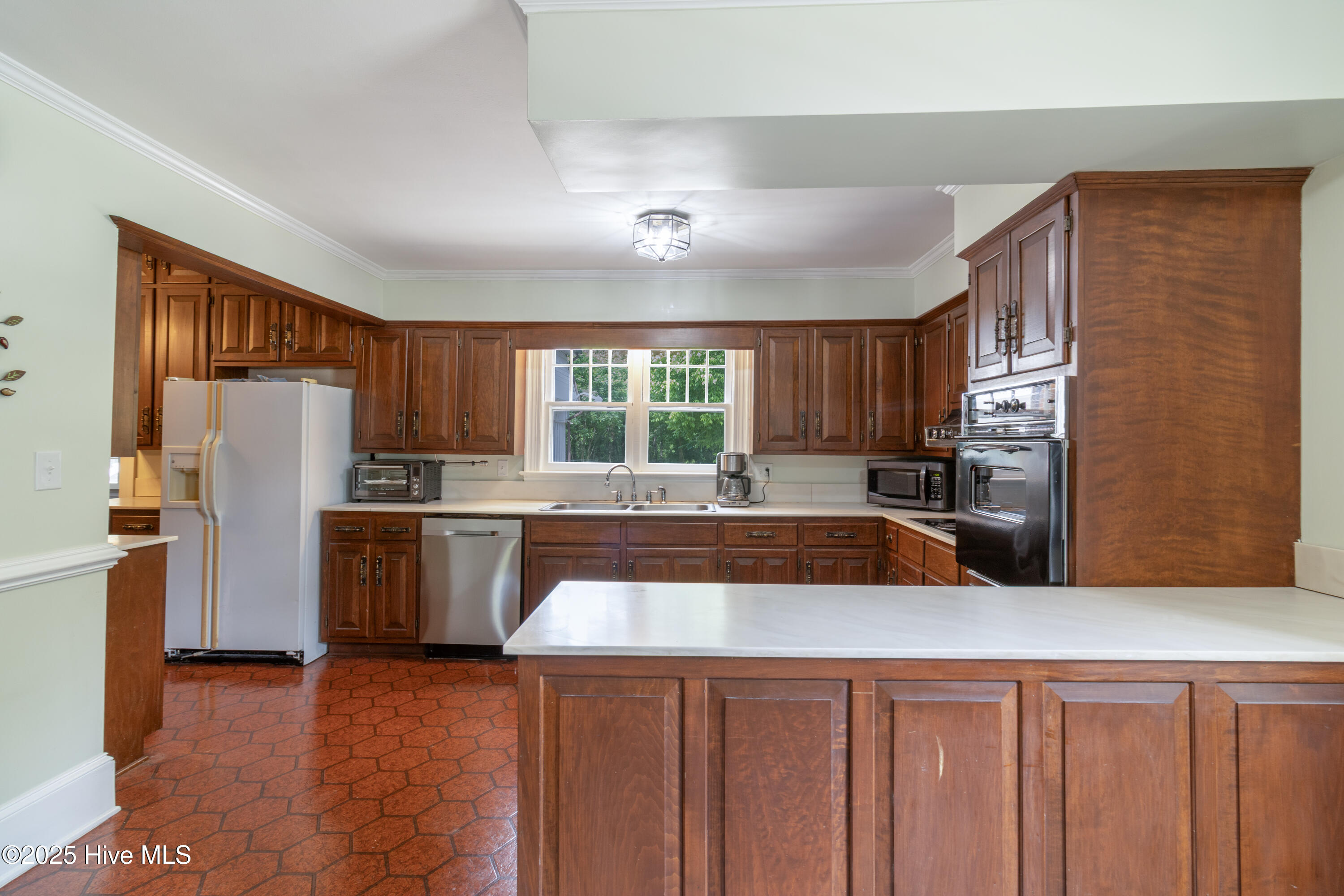 219 E Nash Street Property Photo 13