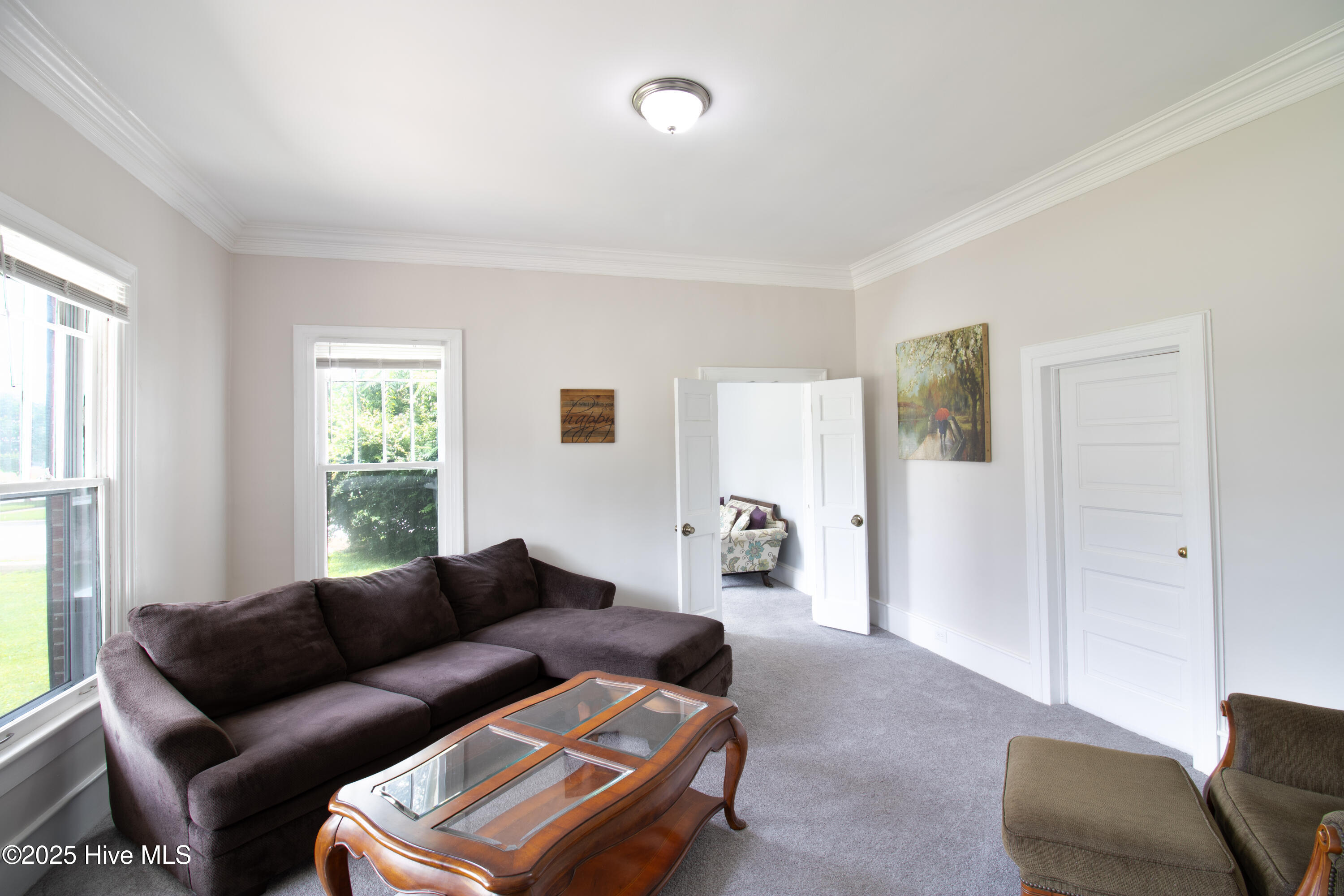 219 E Nash Street Property Photo 25