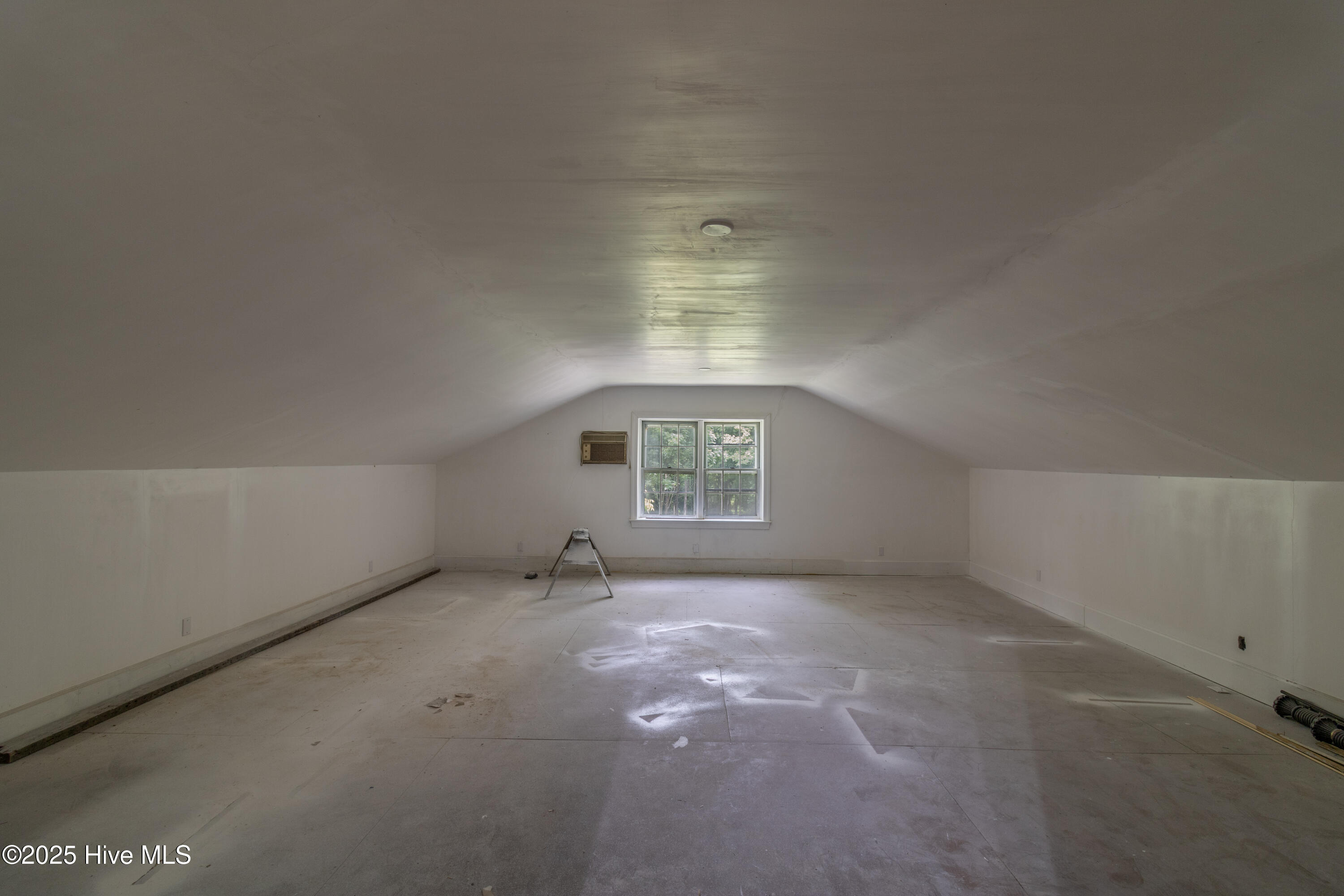 219 E Nash Street Property Photo 29