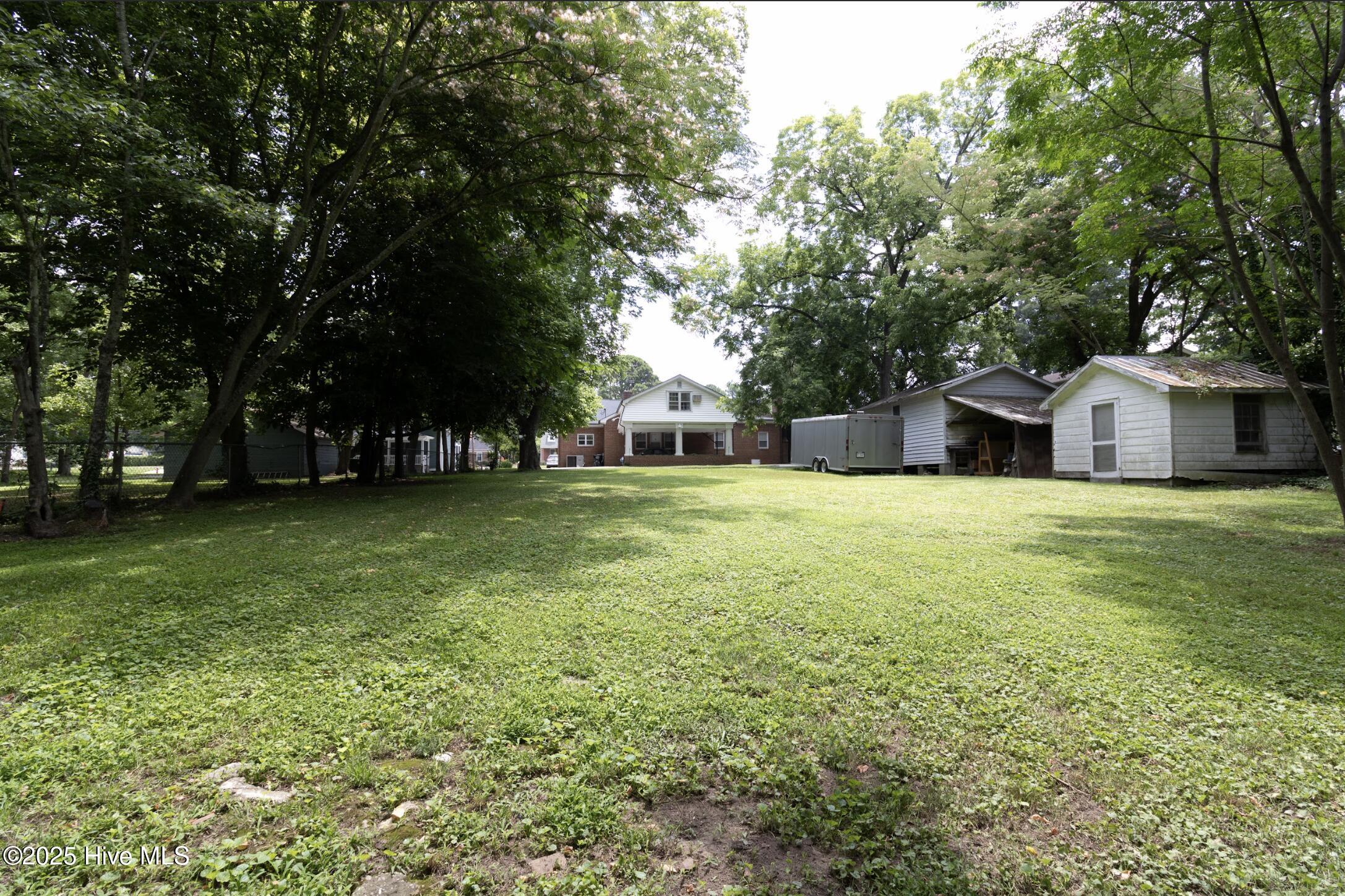 219 E Nash Street Property Photo 34