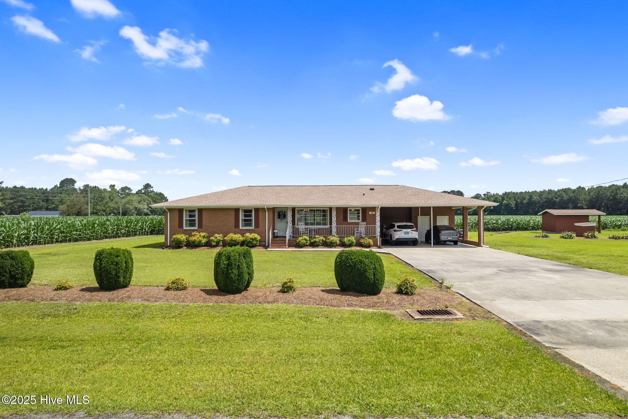 1392 Avery Ward Road Property Photo 1