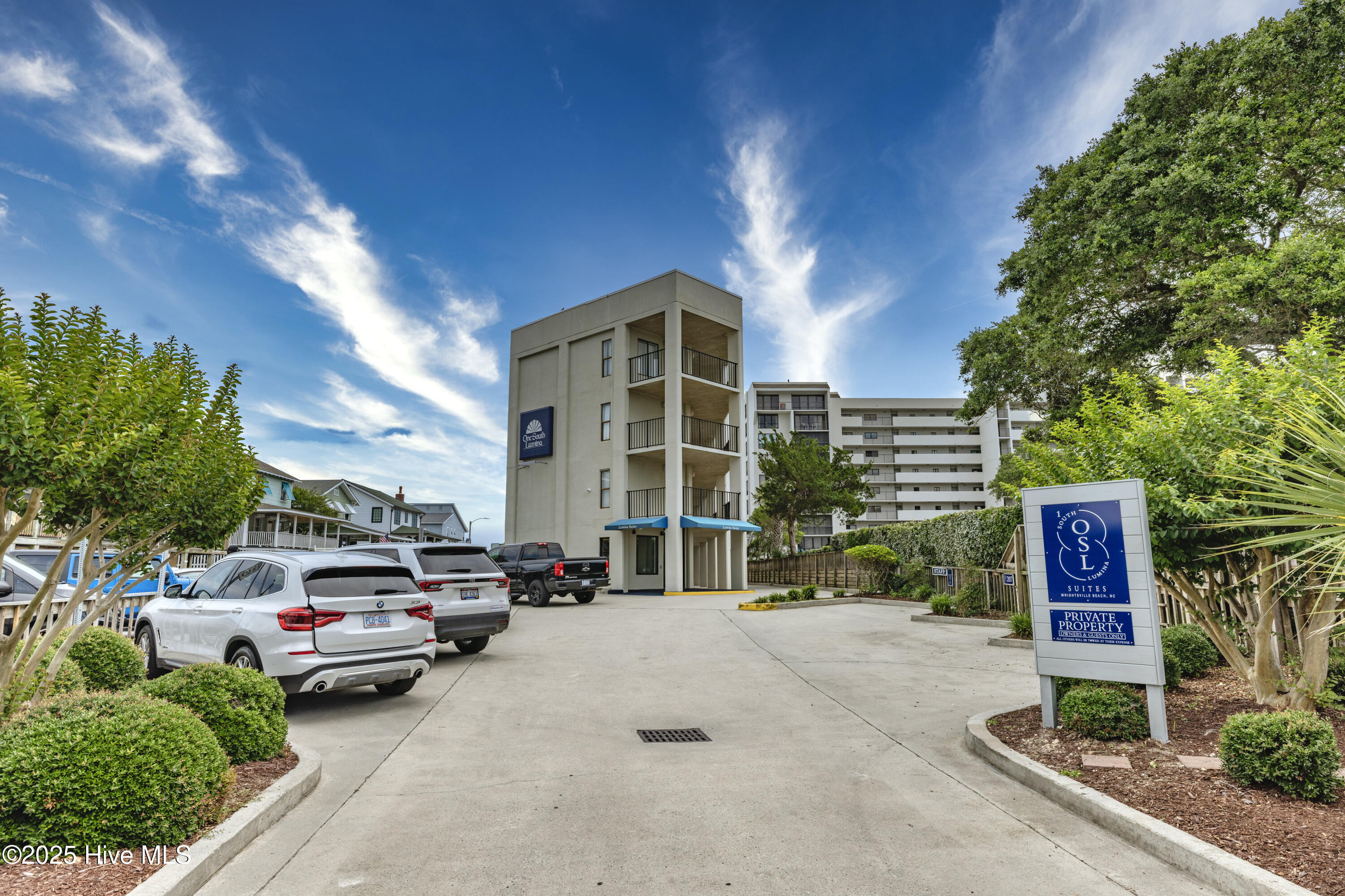 1 S Lumina Avenue 305 Property Photo 1