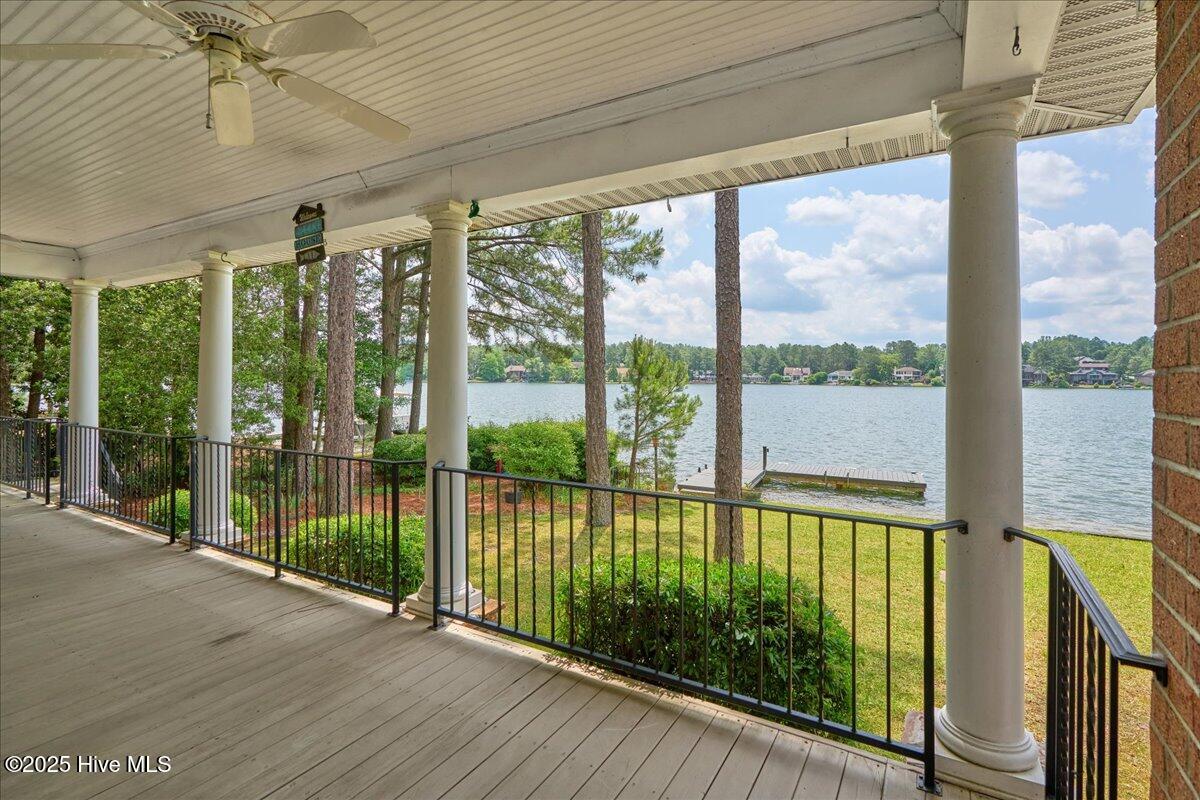 800 Lake Forest Drive Property Photo 1