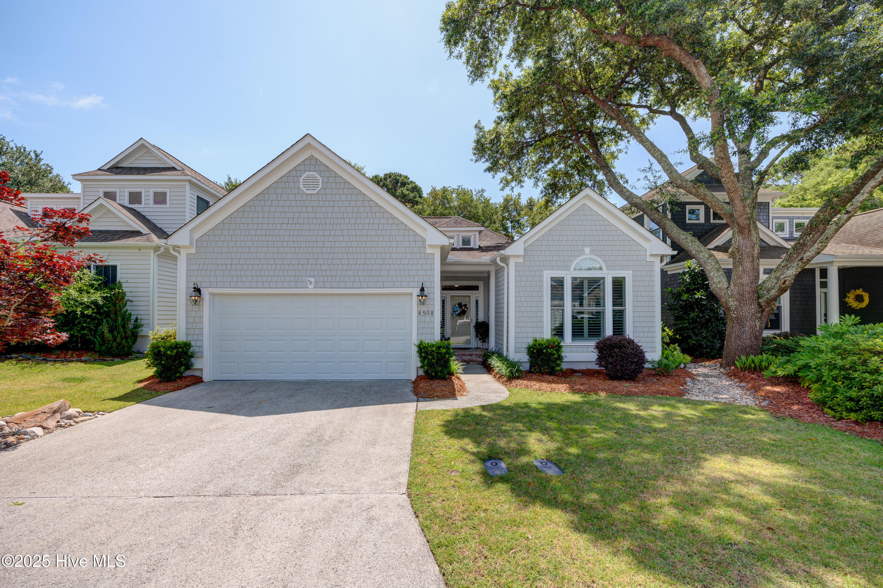 8508 Hammock Dunes Drive Property Photo 1