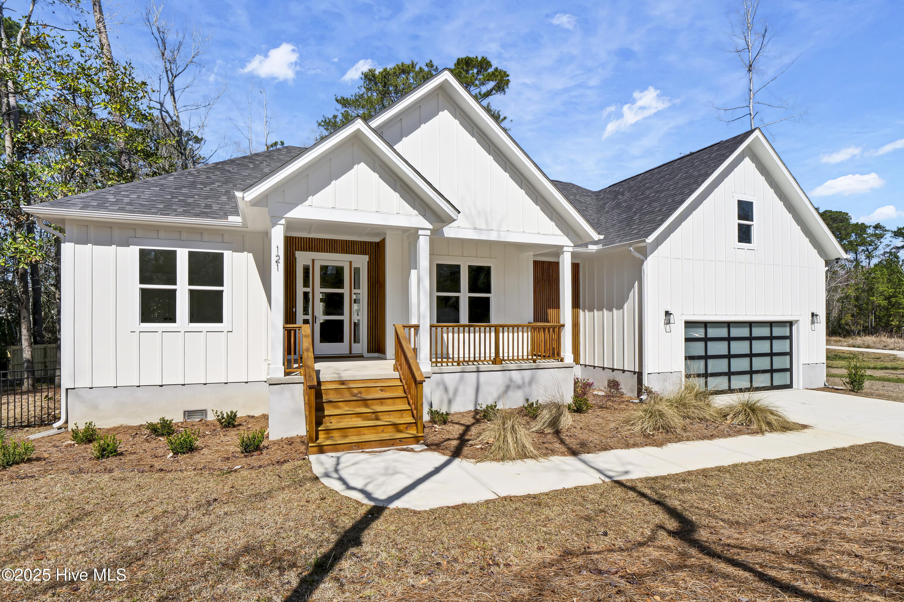 121 S Branch Road Property Photo 1